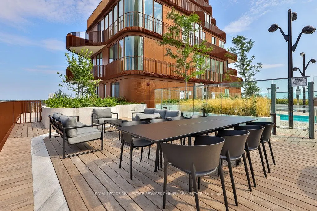 155 Merchants' Wharf, #214
