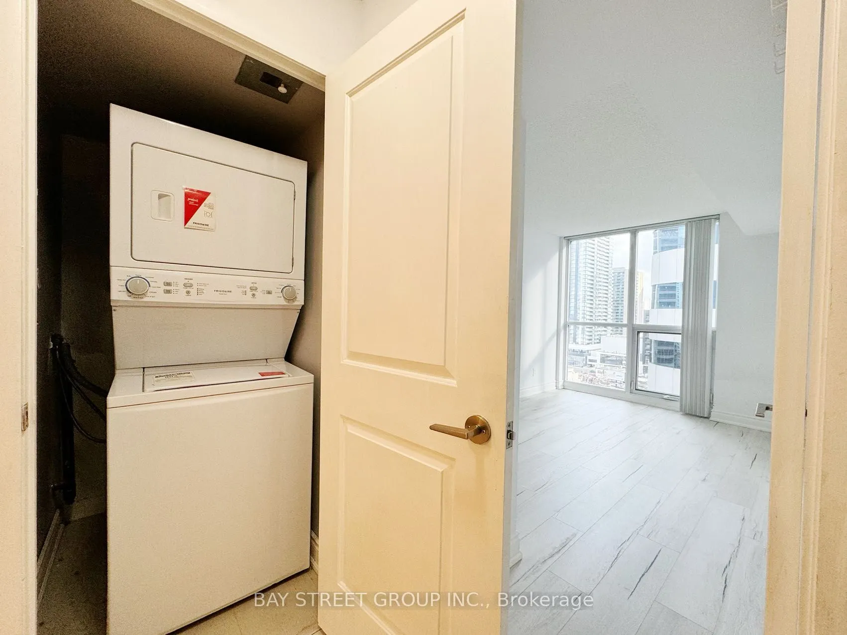4968 Yonge Street, #1611