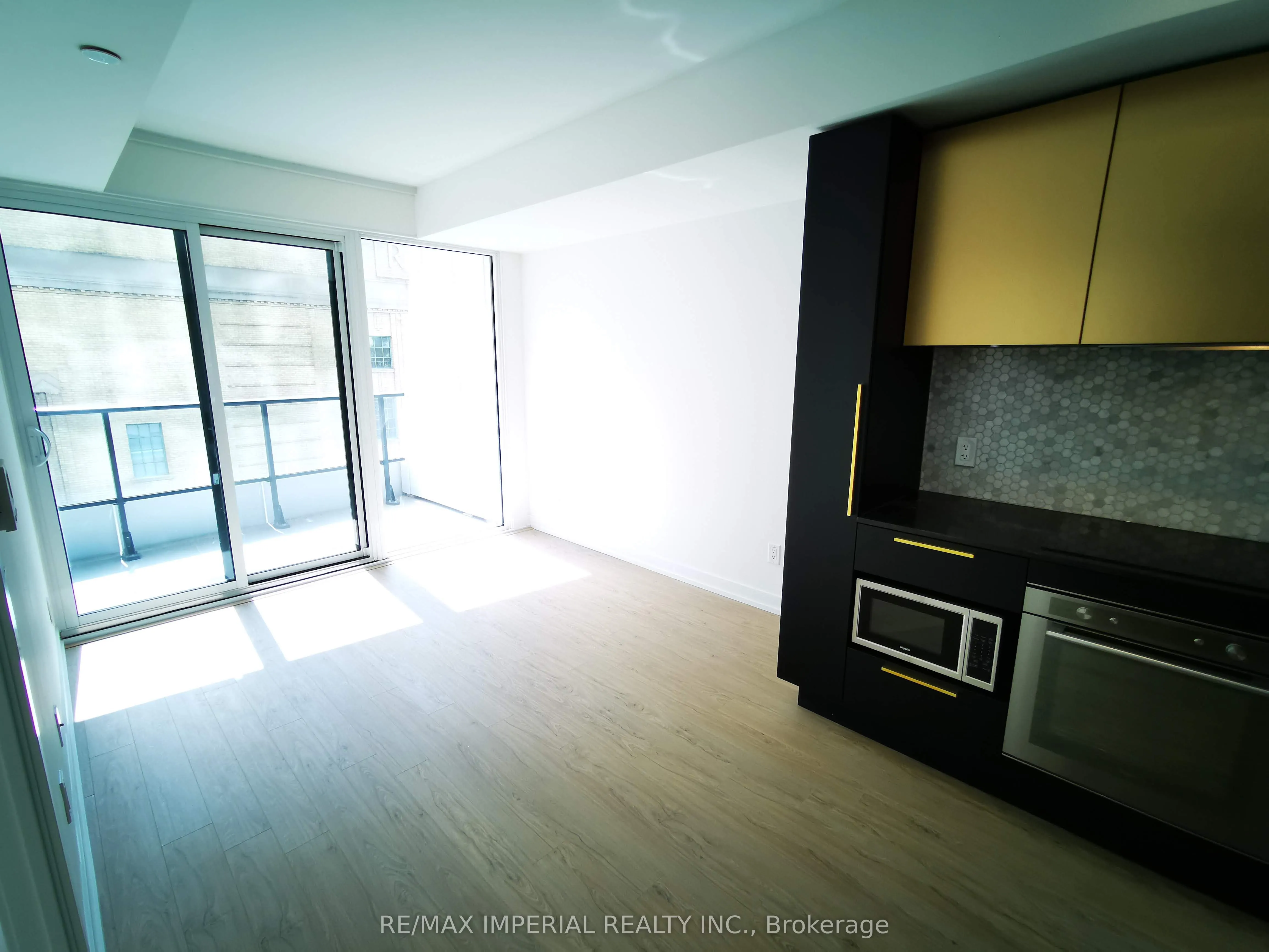 85 Wood Street, #609