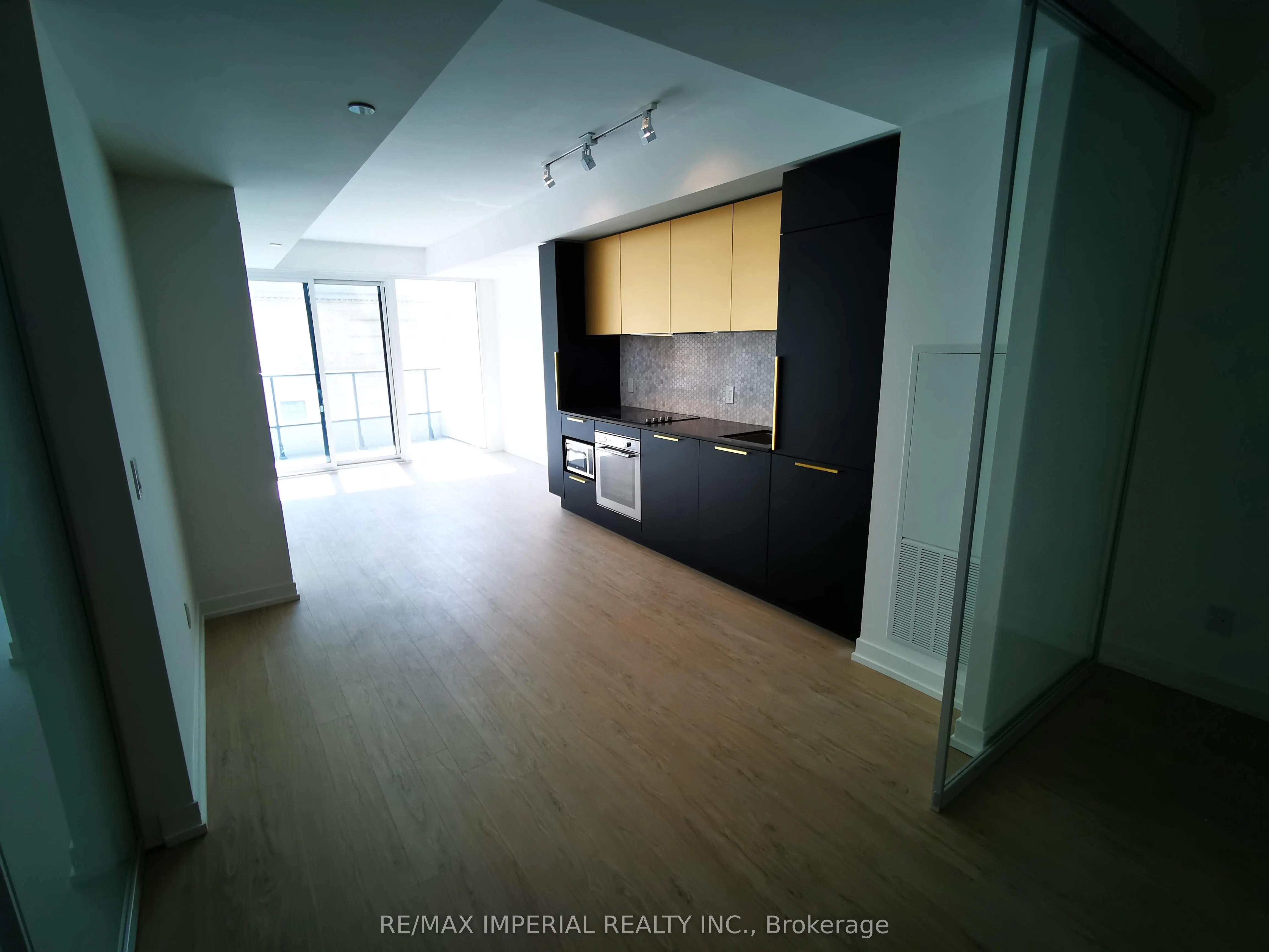 85 Wood Street, #609