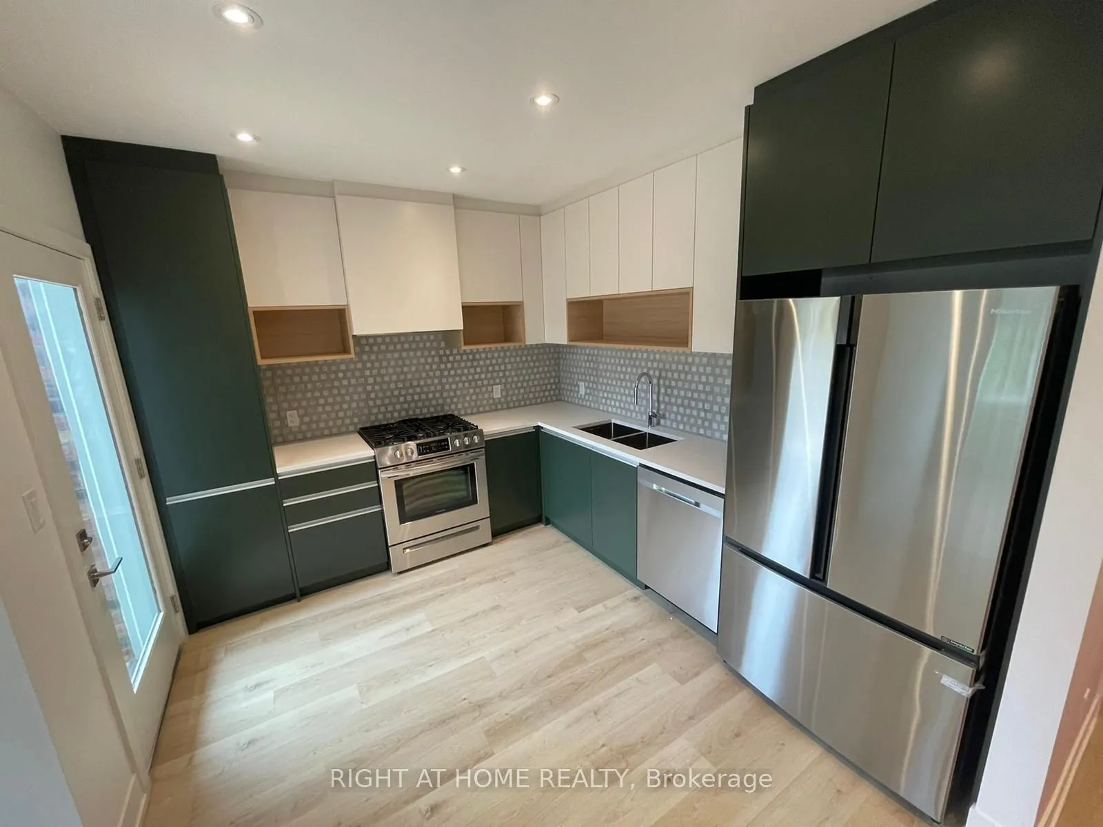 23 Havelock Street, #2