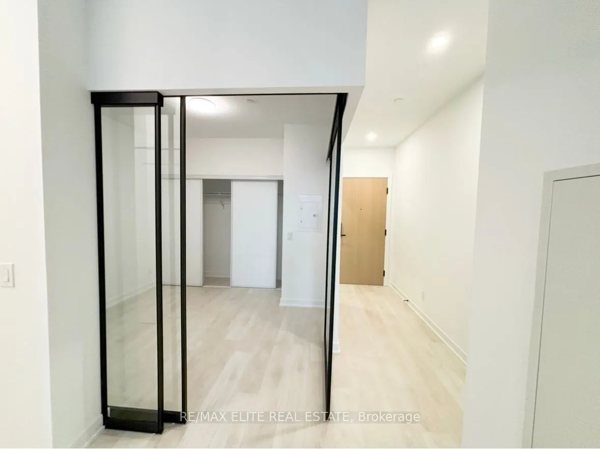 5 Defries Street, #920