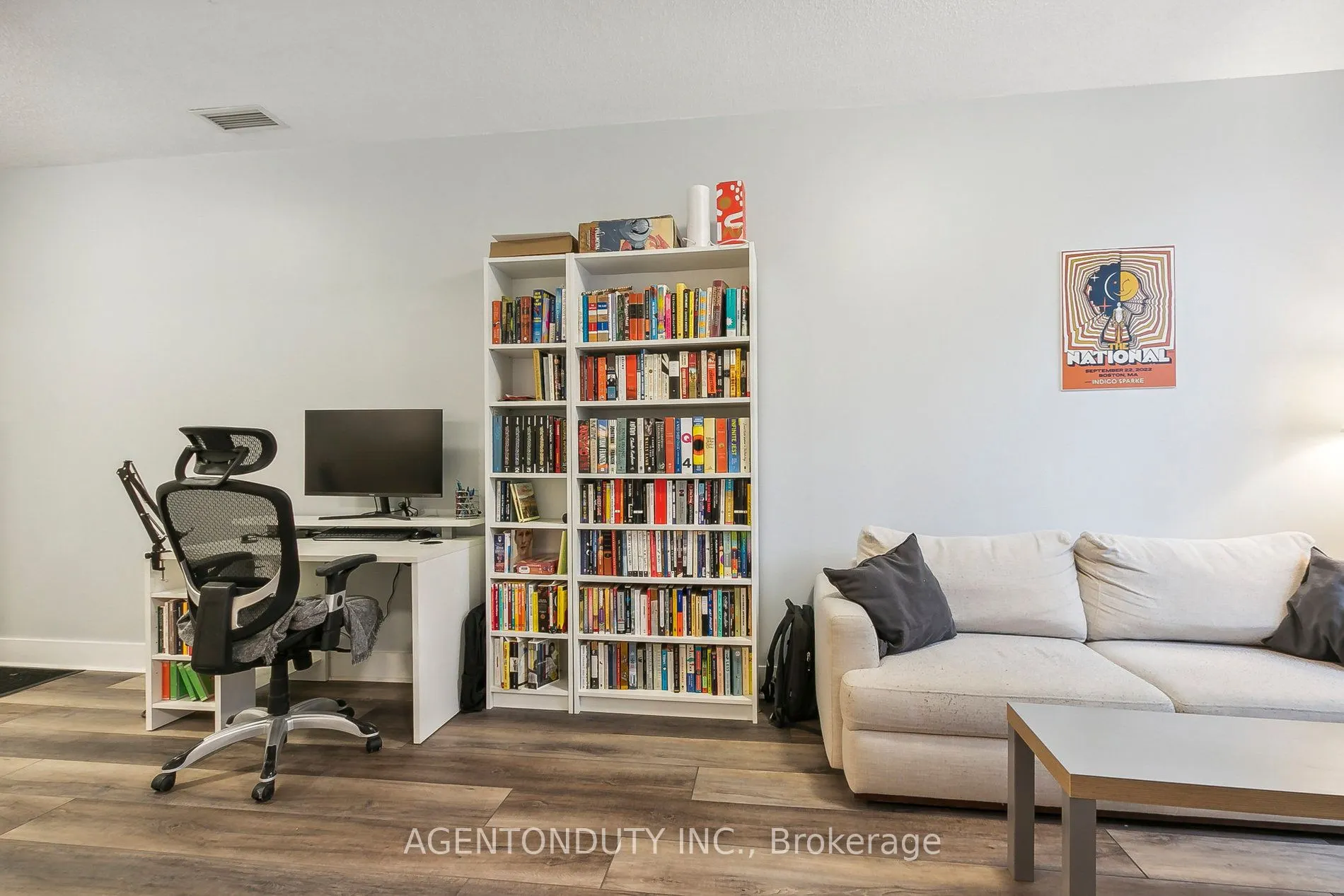 393 King Street W, #708