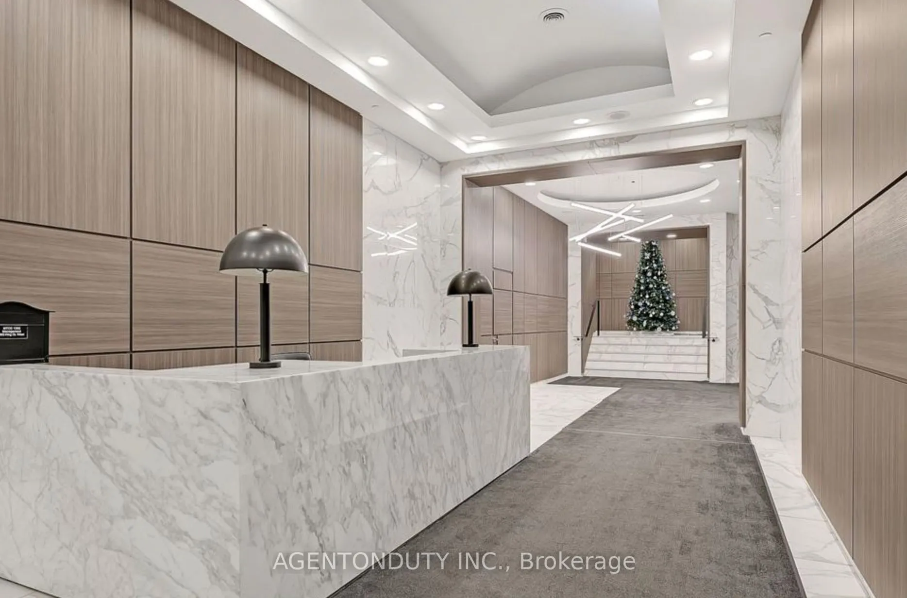 393 King Street W, #708