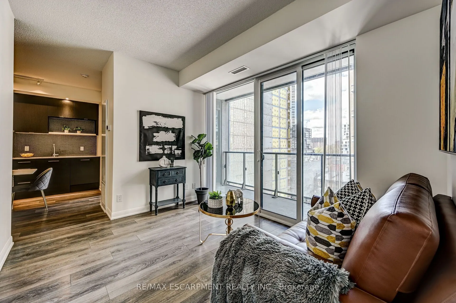 435 Richmond Street W, #714