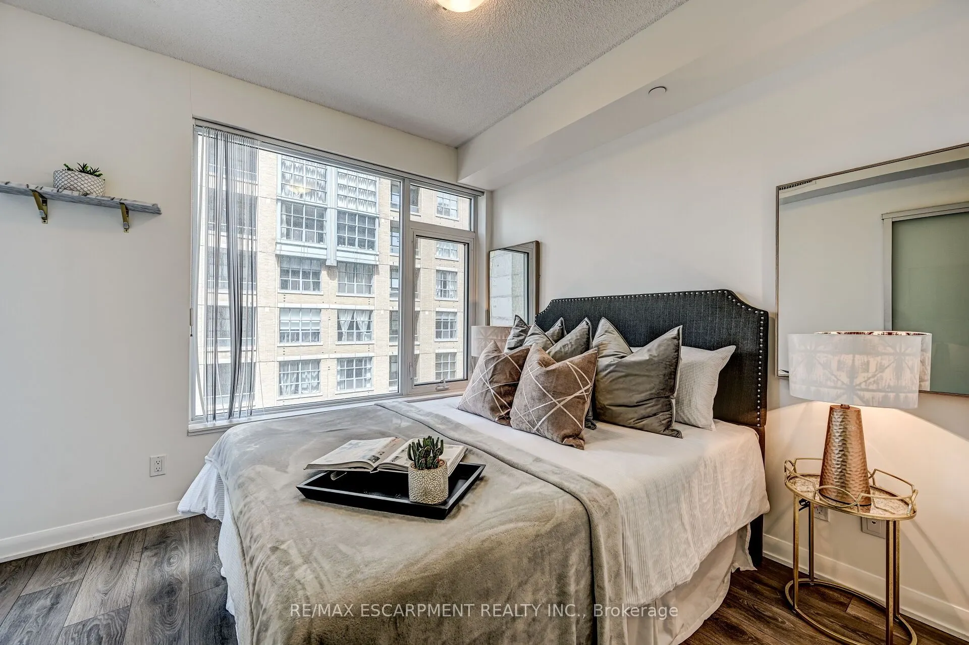 435 Richmond Street W, #714