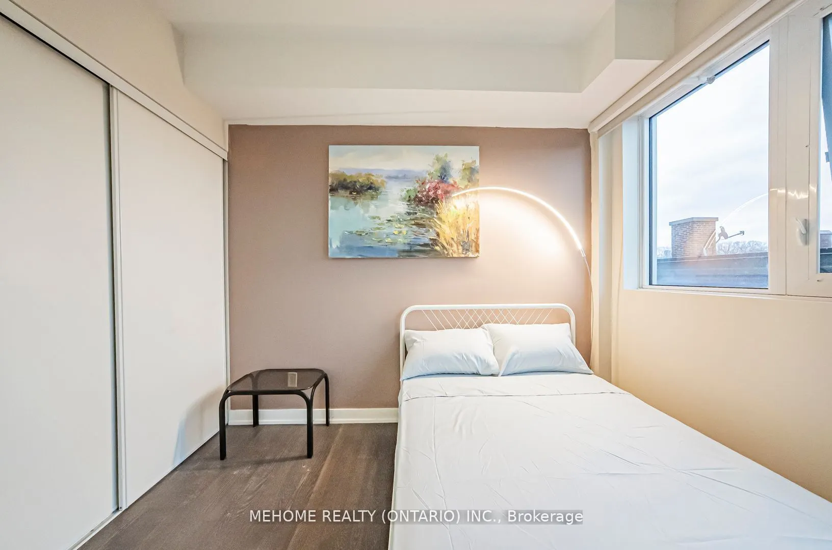 501 St. Clair Avenue W, #315