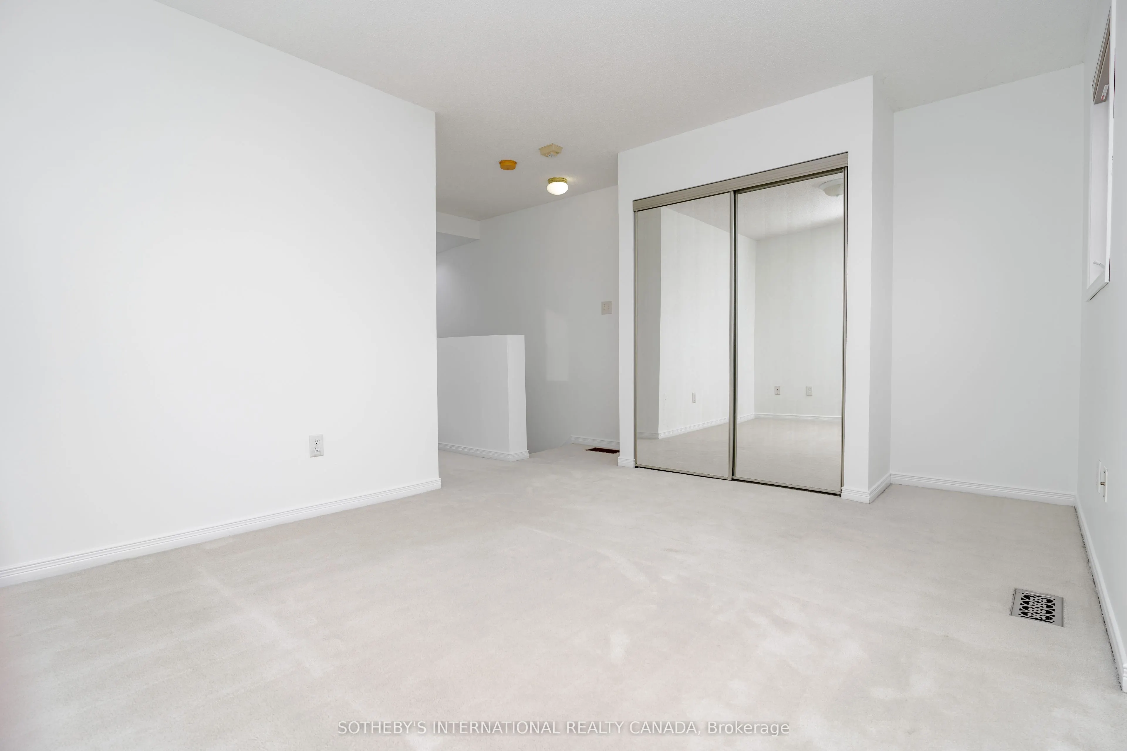 58A Poulett Street