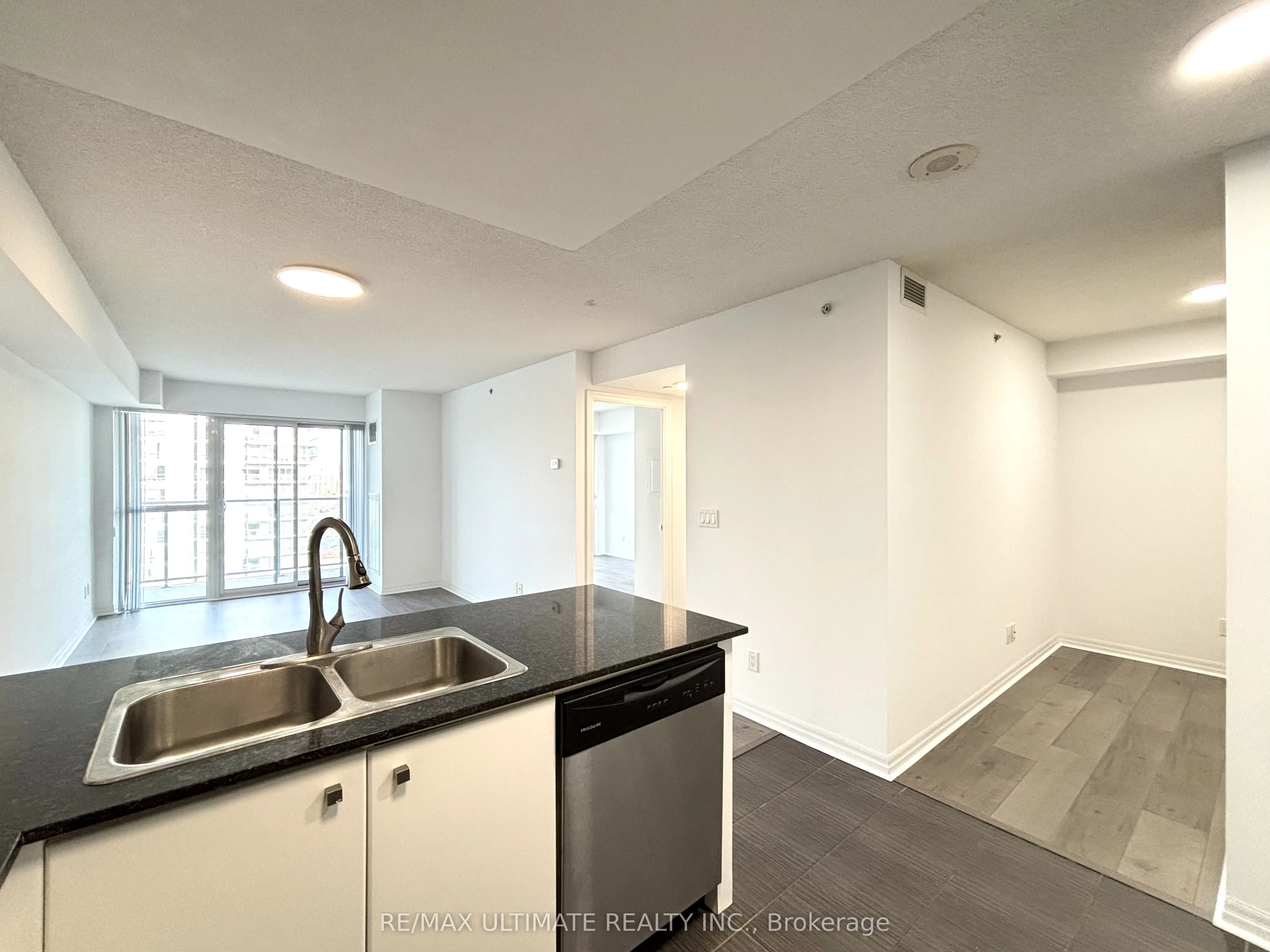 275 Yorkland Rd Road, #1508