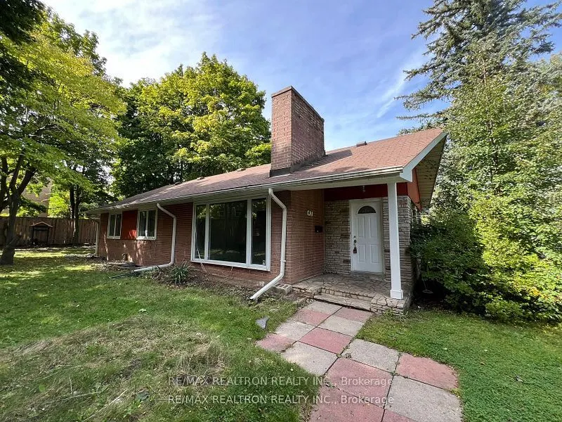47 Tremont Crescent