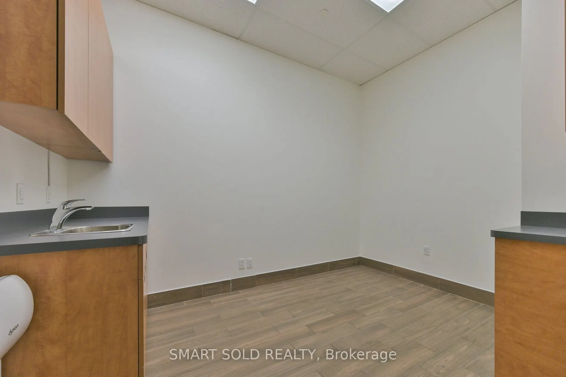4773 Yonge Street, #4C
