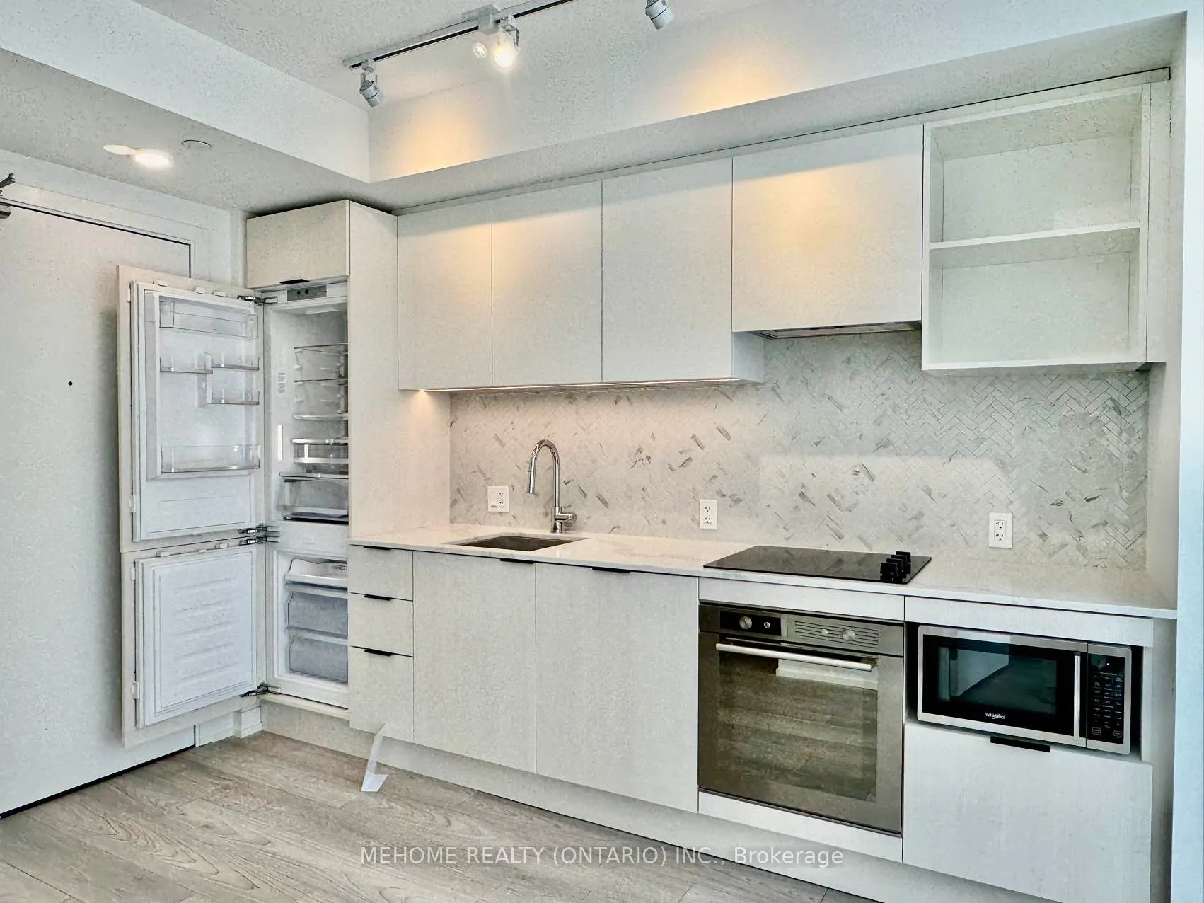 82 Dalhousie Street, #1905