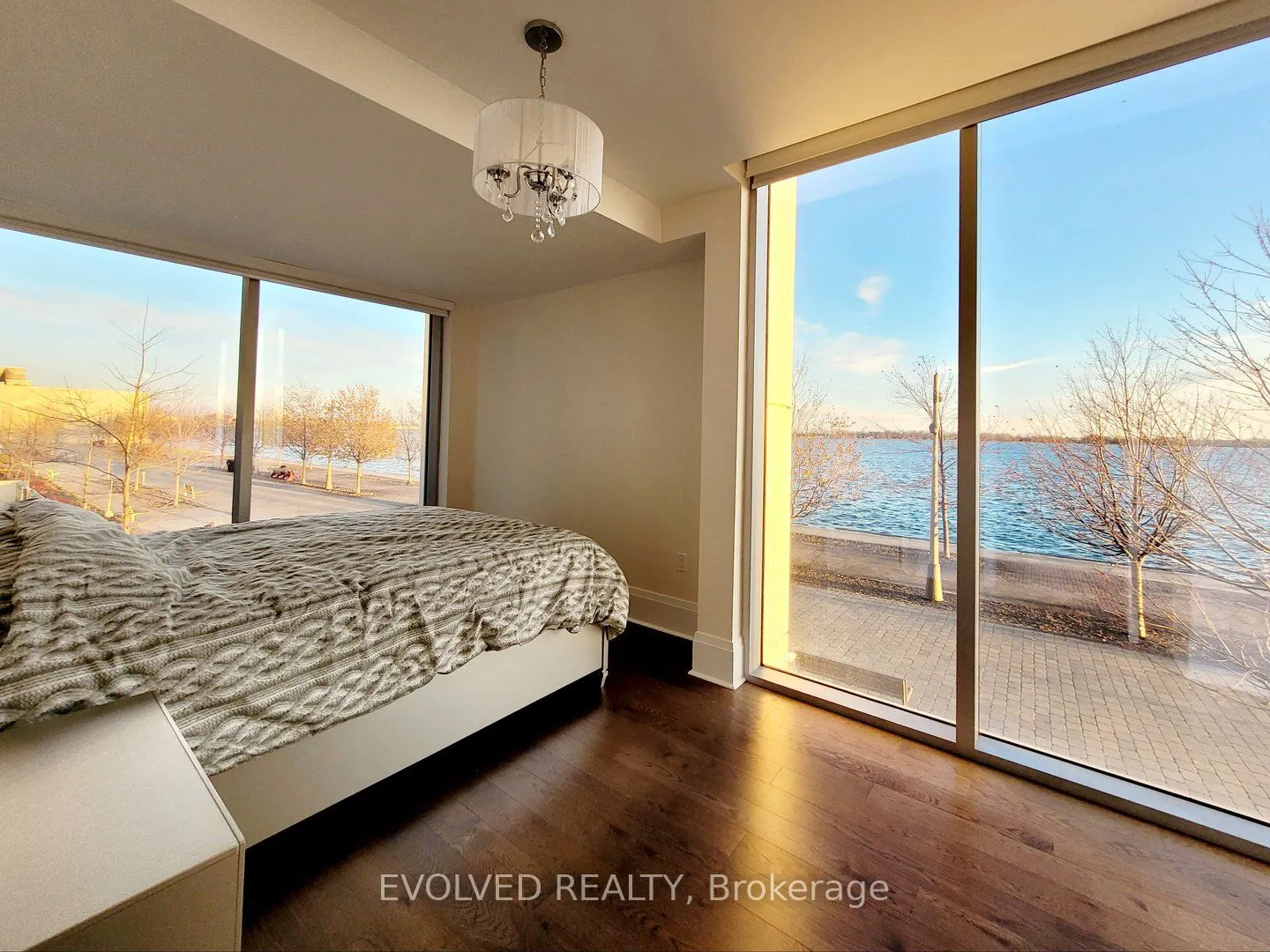 29 Queens Quay E, #110