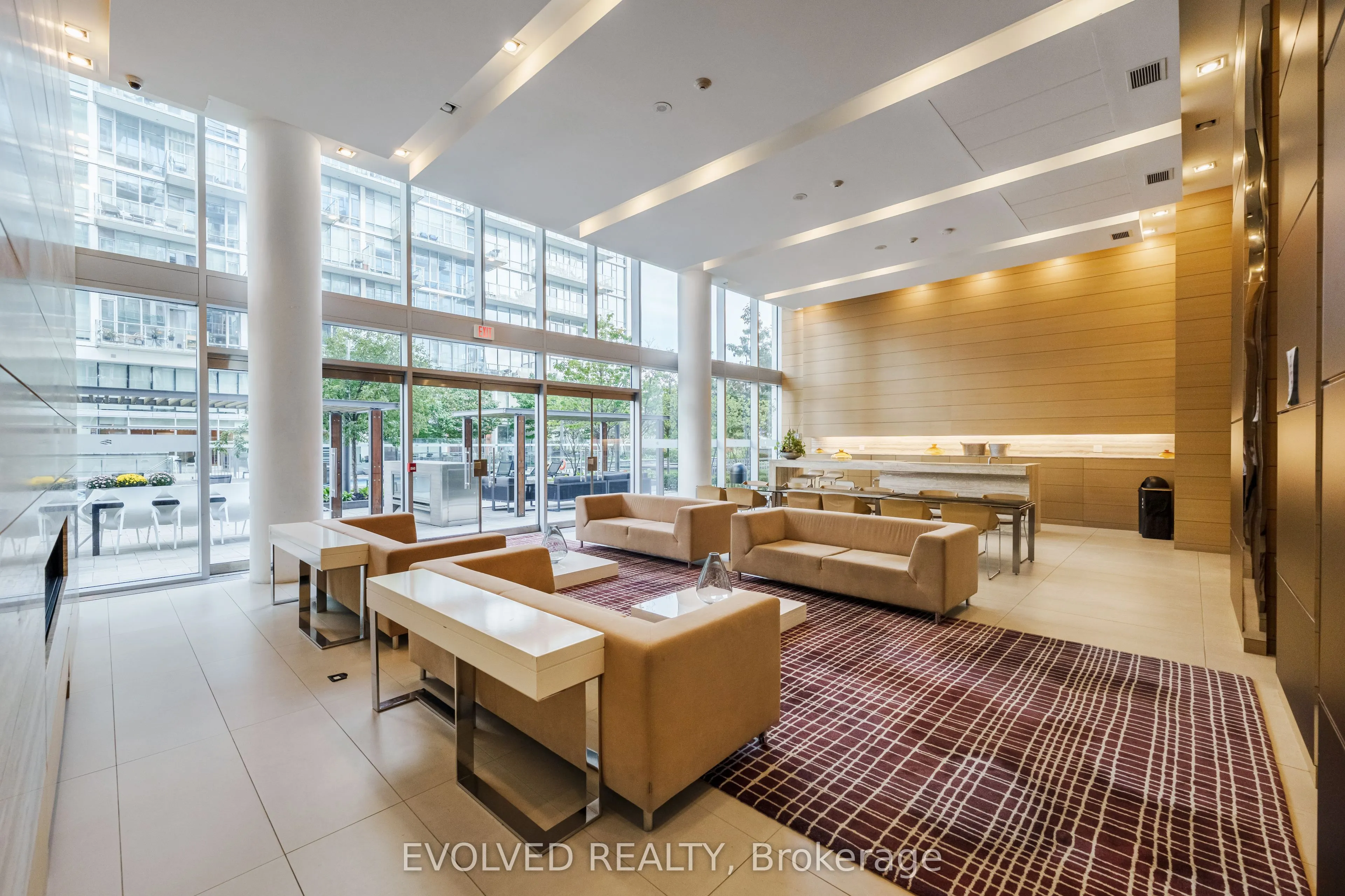 29 Queens Quay E, #110