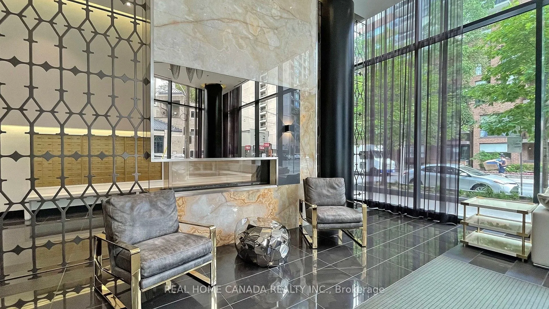 32 Davenport Road, #2608