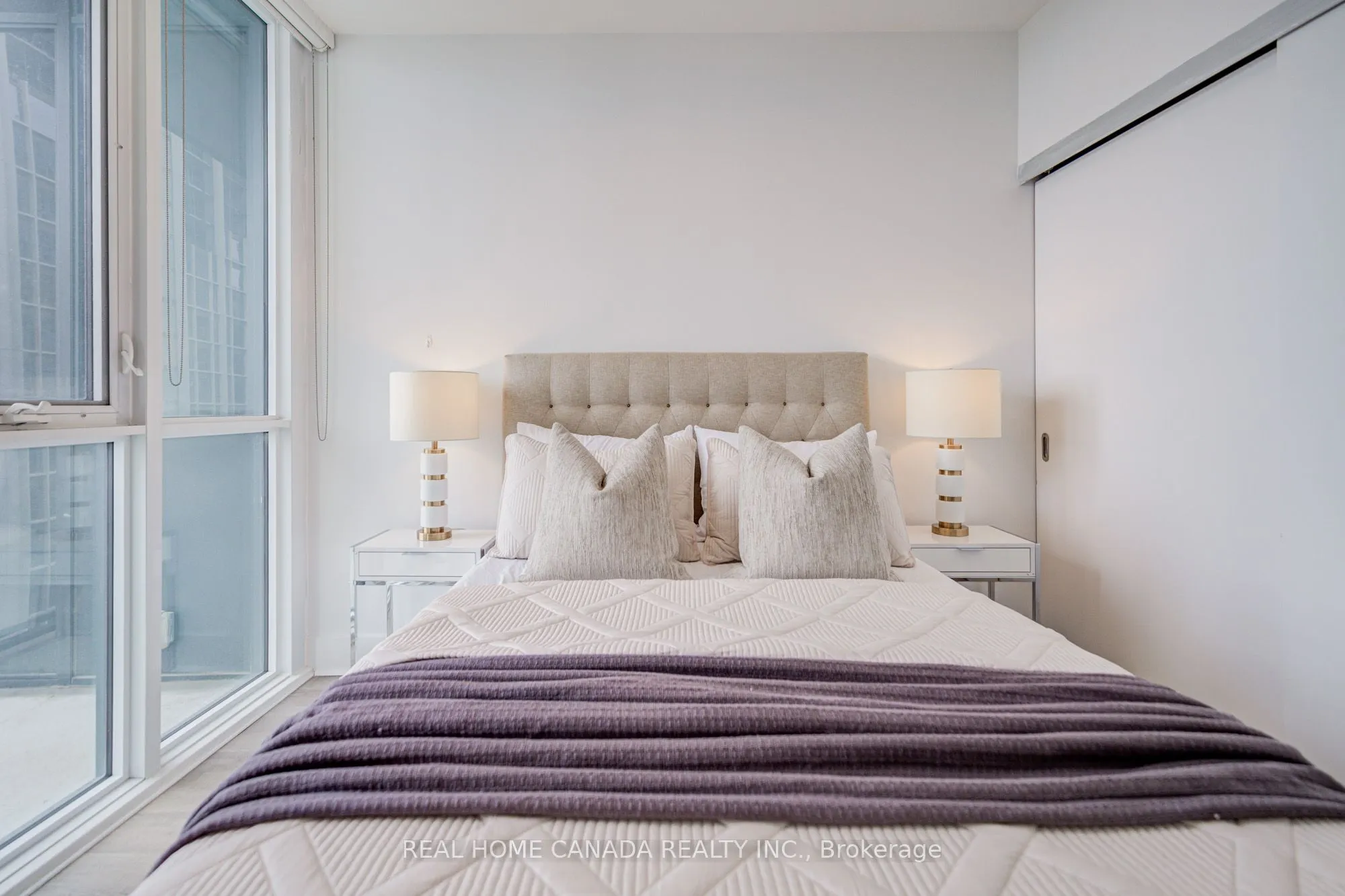 32 Davenport Road, #2608