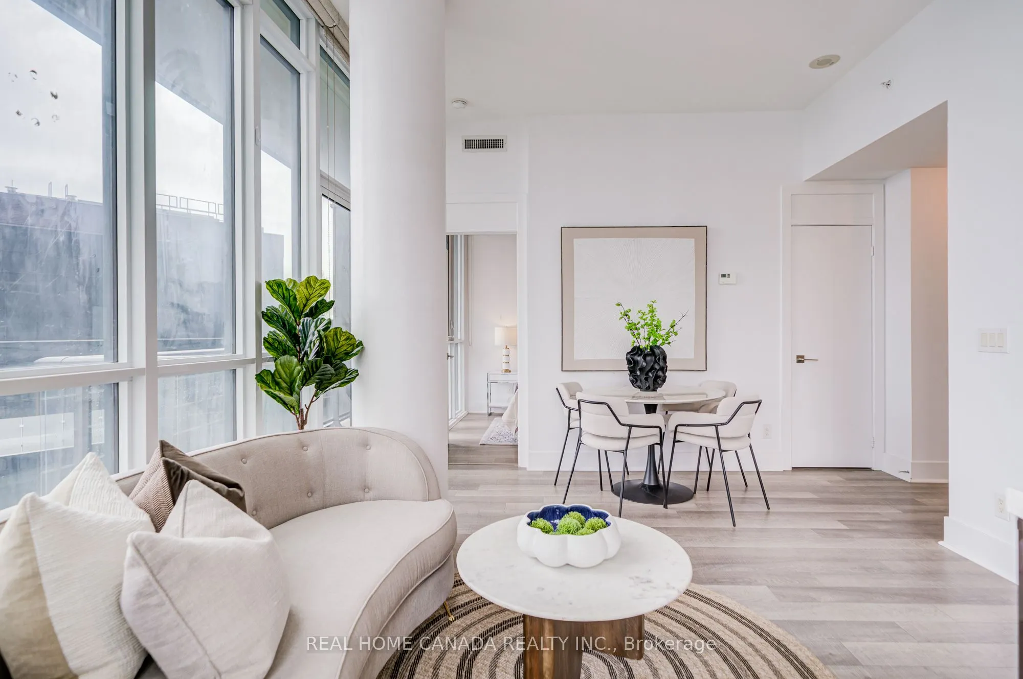 32 Davenport Road, #2608