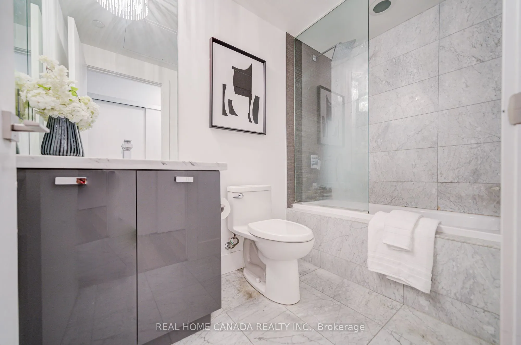 32 Davenport Road, #2608
