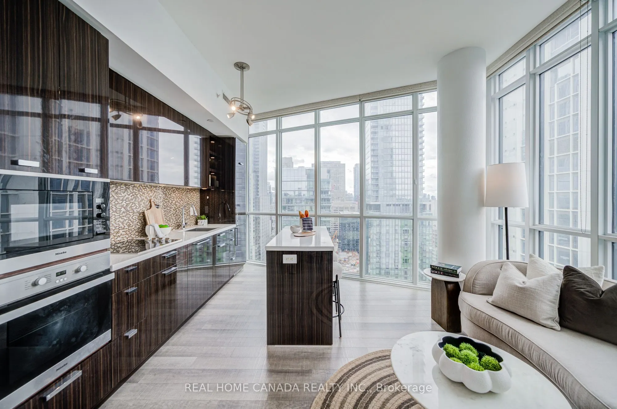 32 Davenport Road, #2608