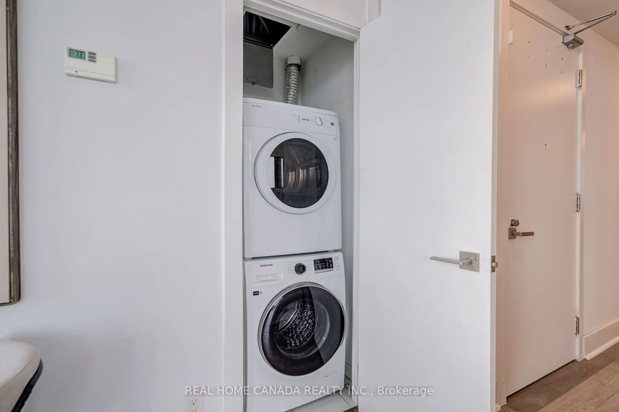 32 Davenport Road, #2608