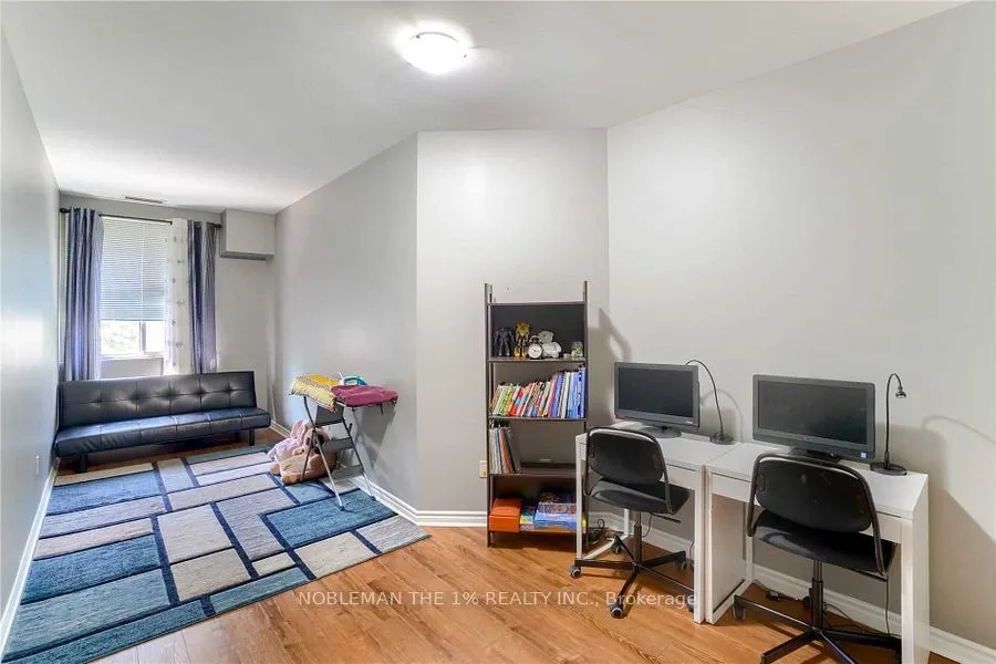 10 Gateway Boulevard, #313