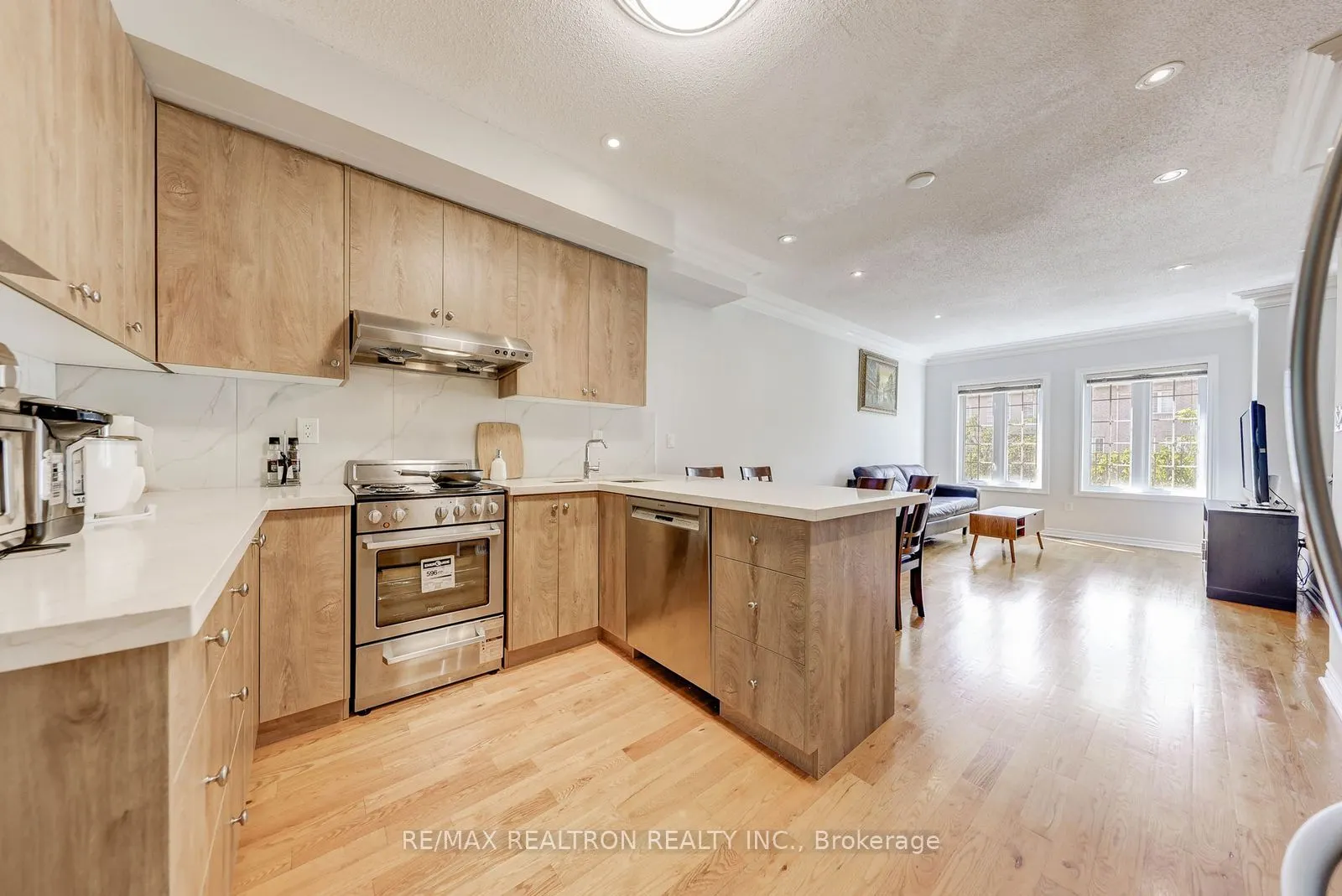 5 Rodeo Court