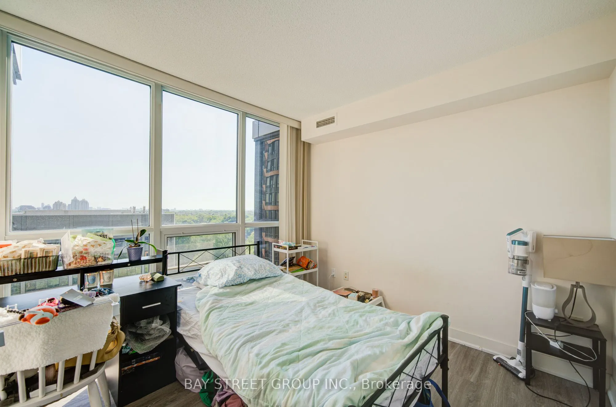 23 Sheppard Avenue E, #1104