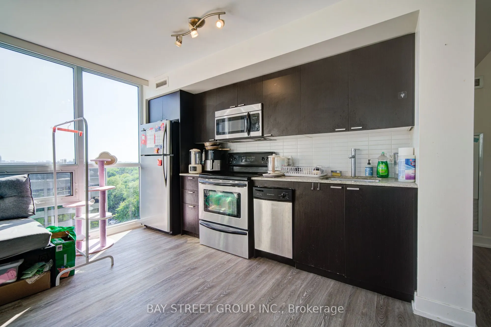 23 Sheppard Avenue E, #1104