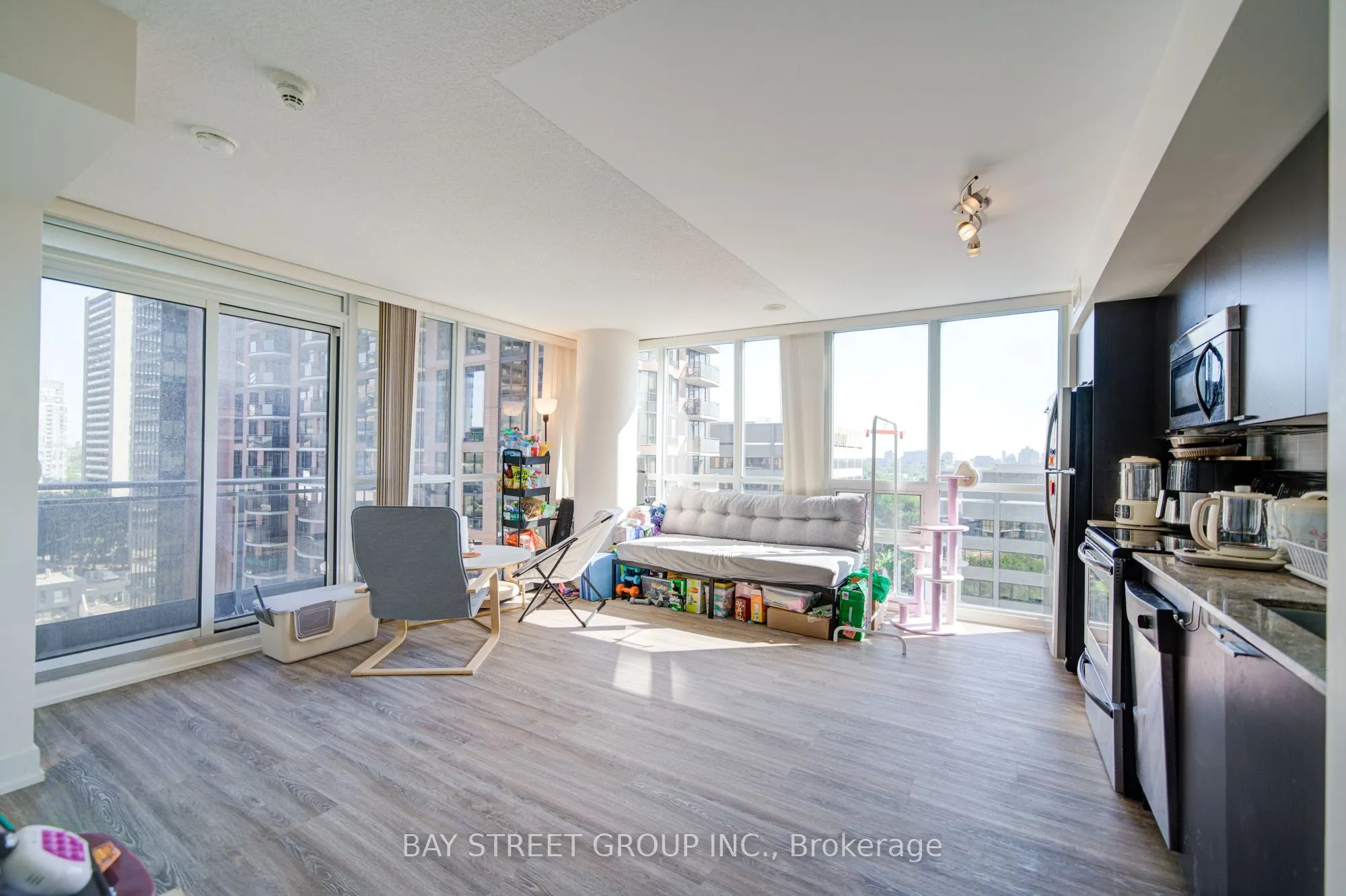 23 Sheppard Avenue E, #1104