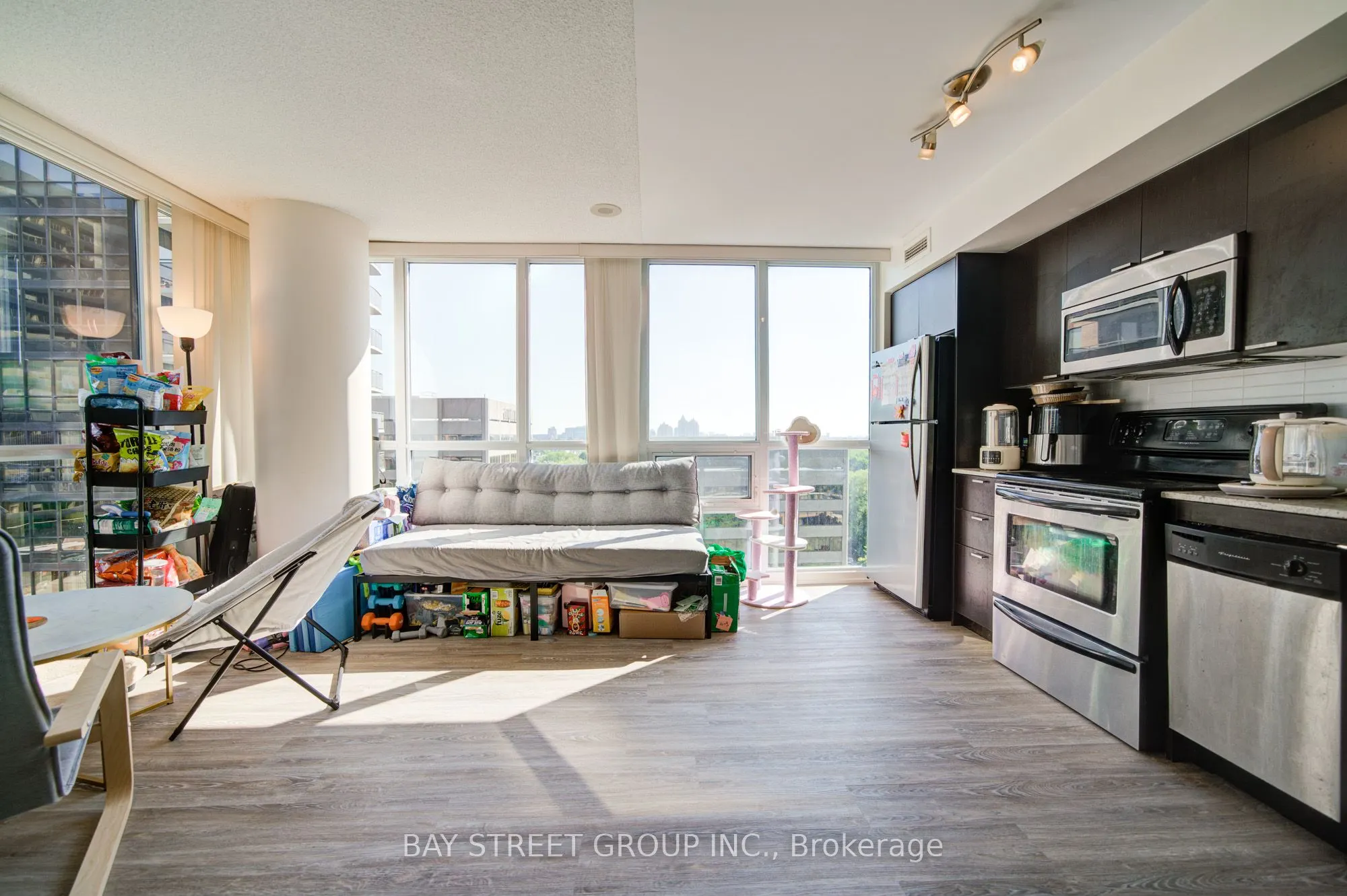 23 Sheppard Avenue E, #1104