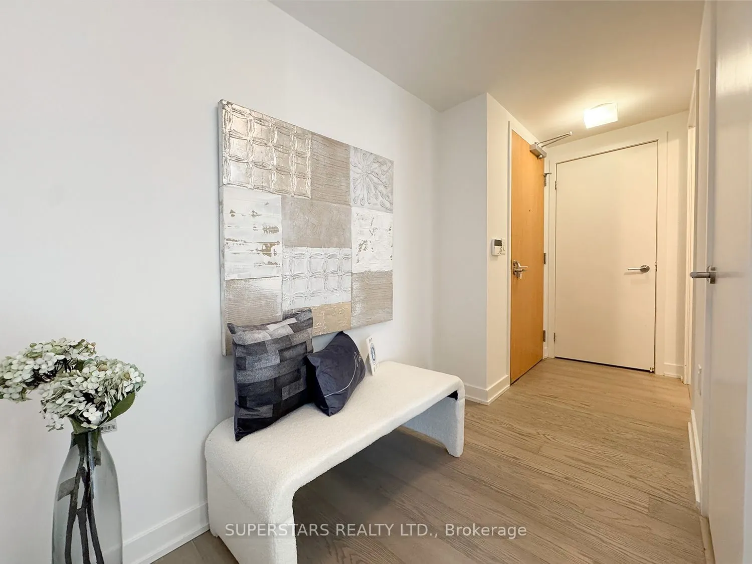 11 Wellesley Street W, #3105