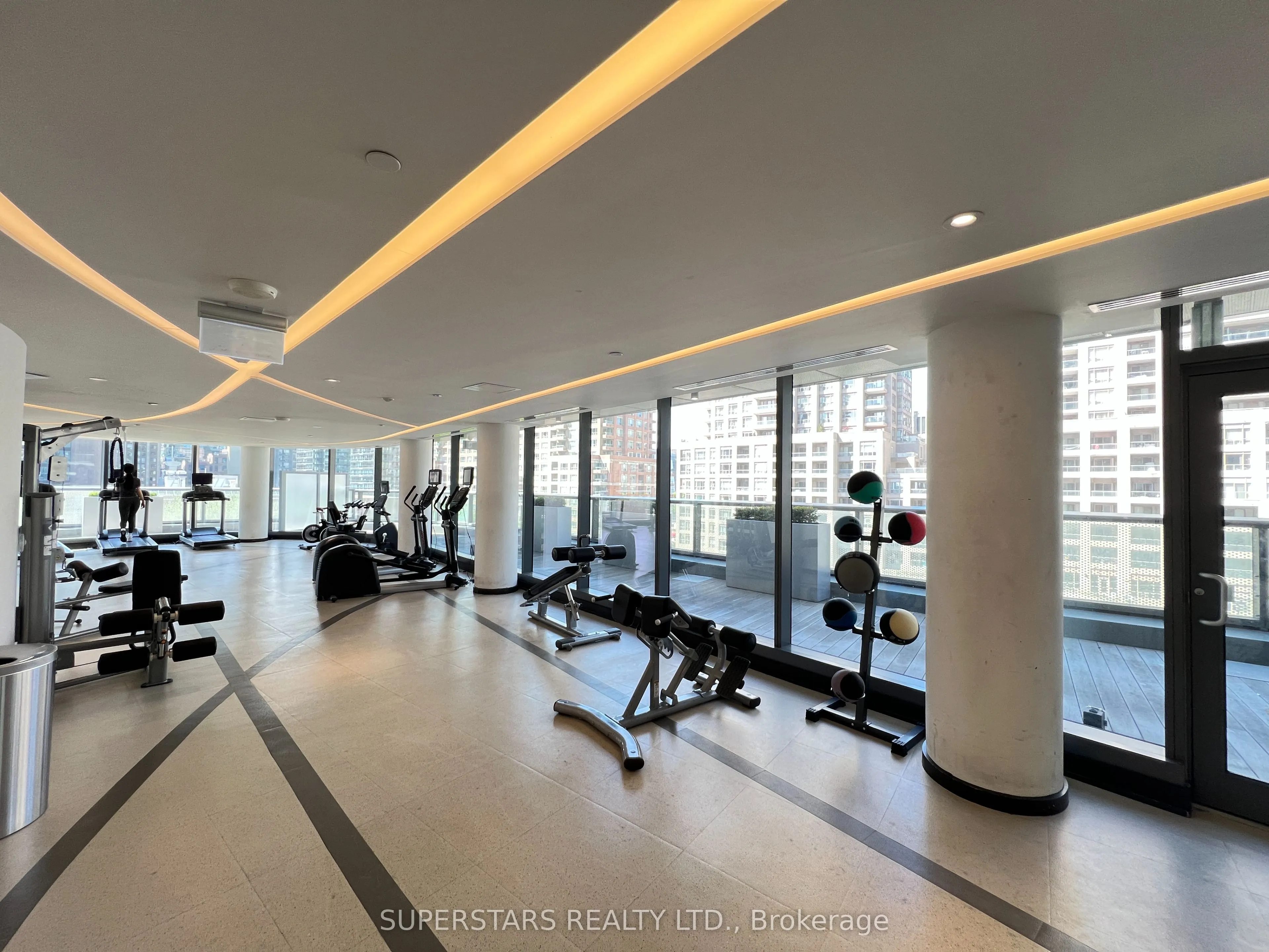 11 Wellesley Street W, #3105