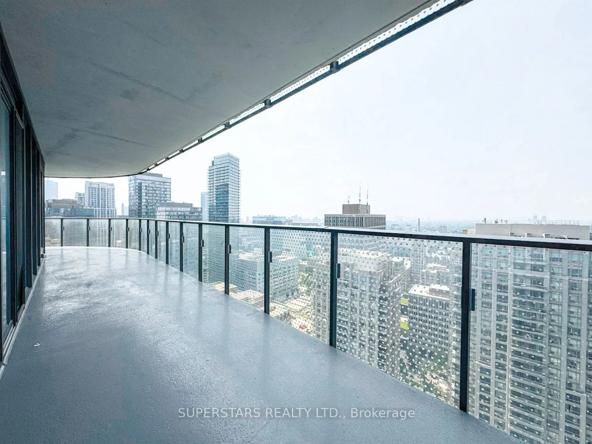 11 Wellesley Street W, #3105
