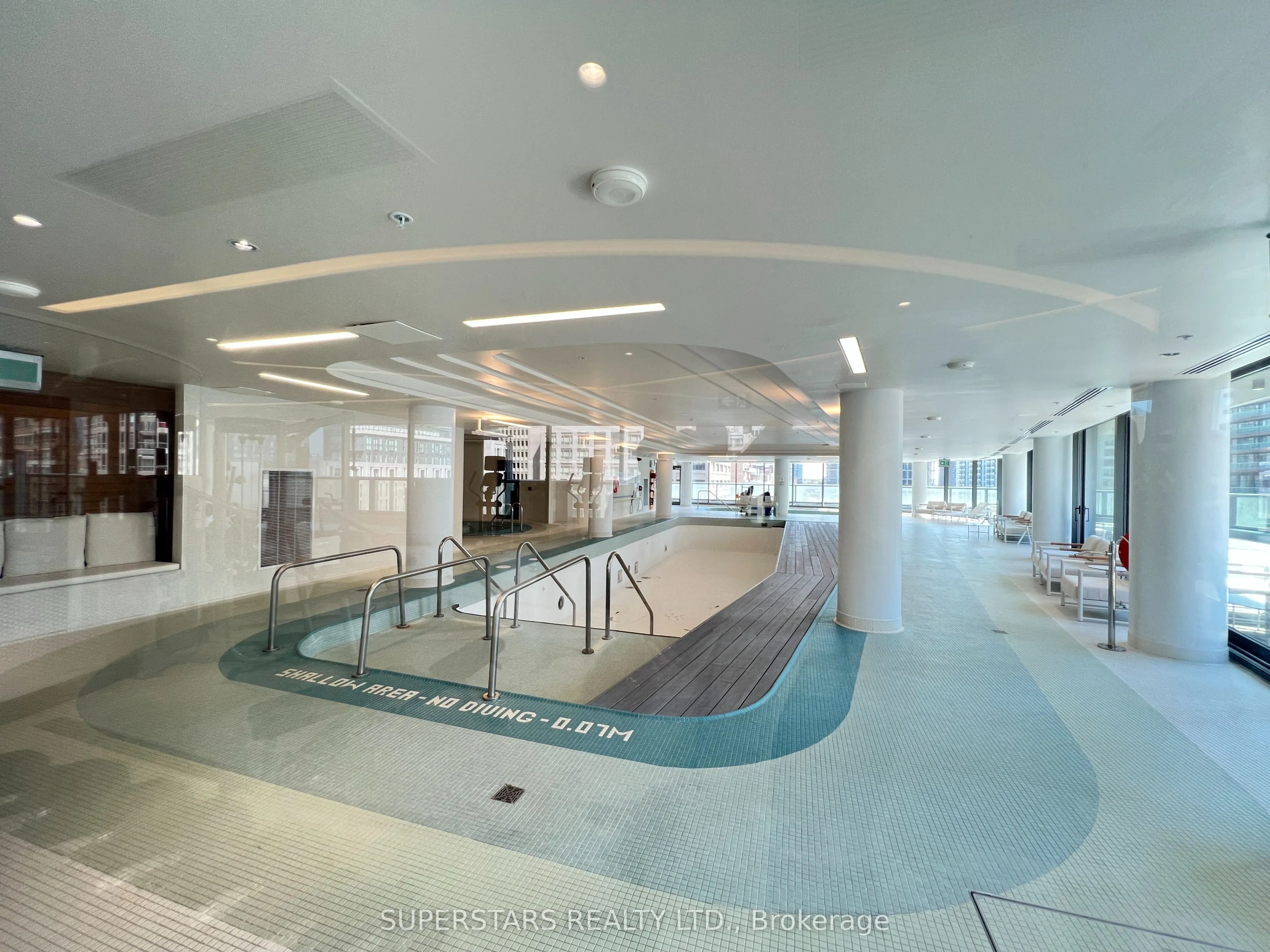 11 Wellesley Street W, #3105