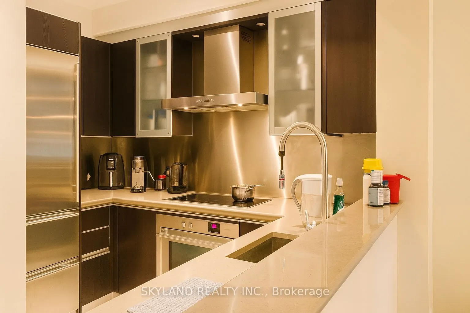 102 Bloor Street W, #1507