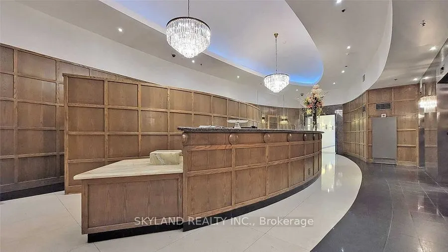 102 Bloor Street W, #1507
