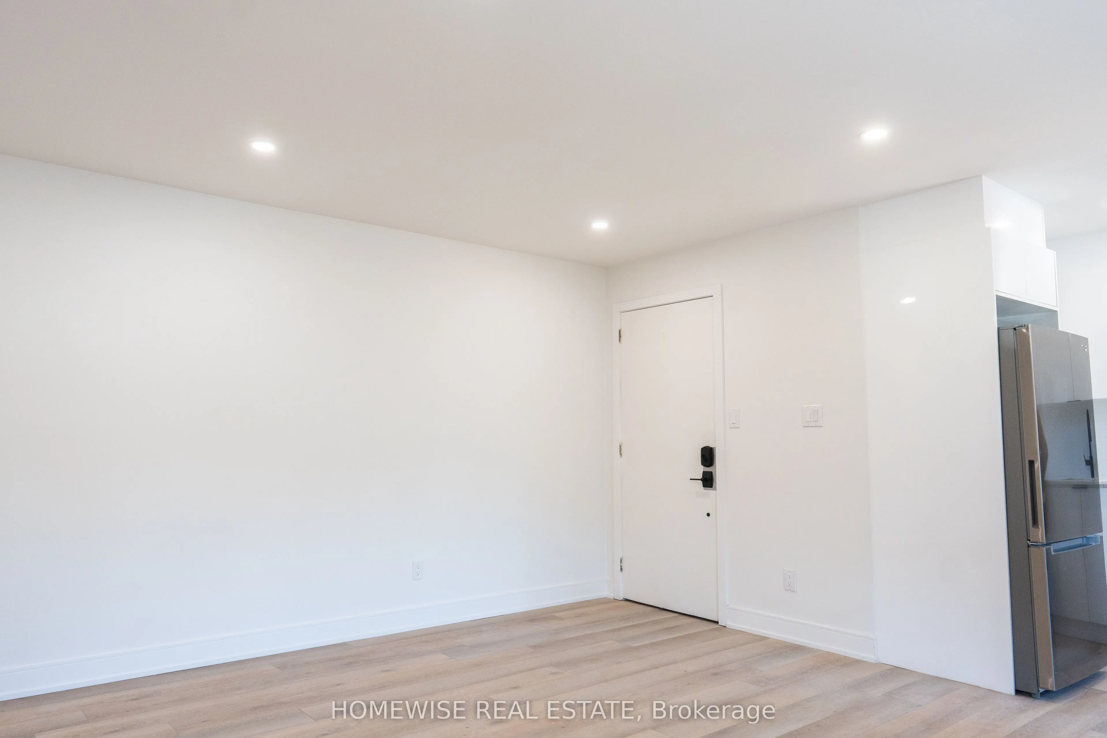 383 Spadina Road, #1