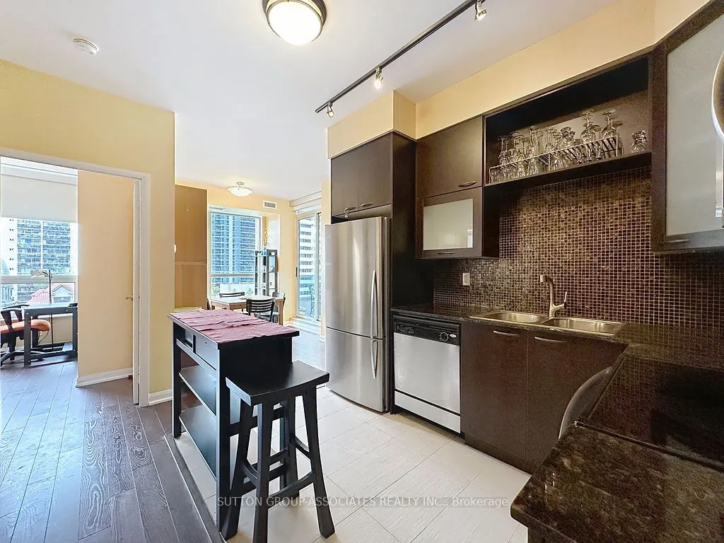 500 Sherbourne Street, #603