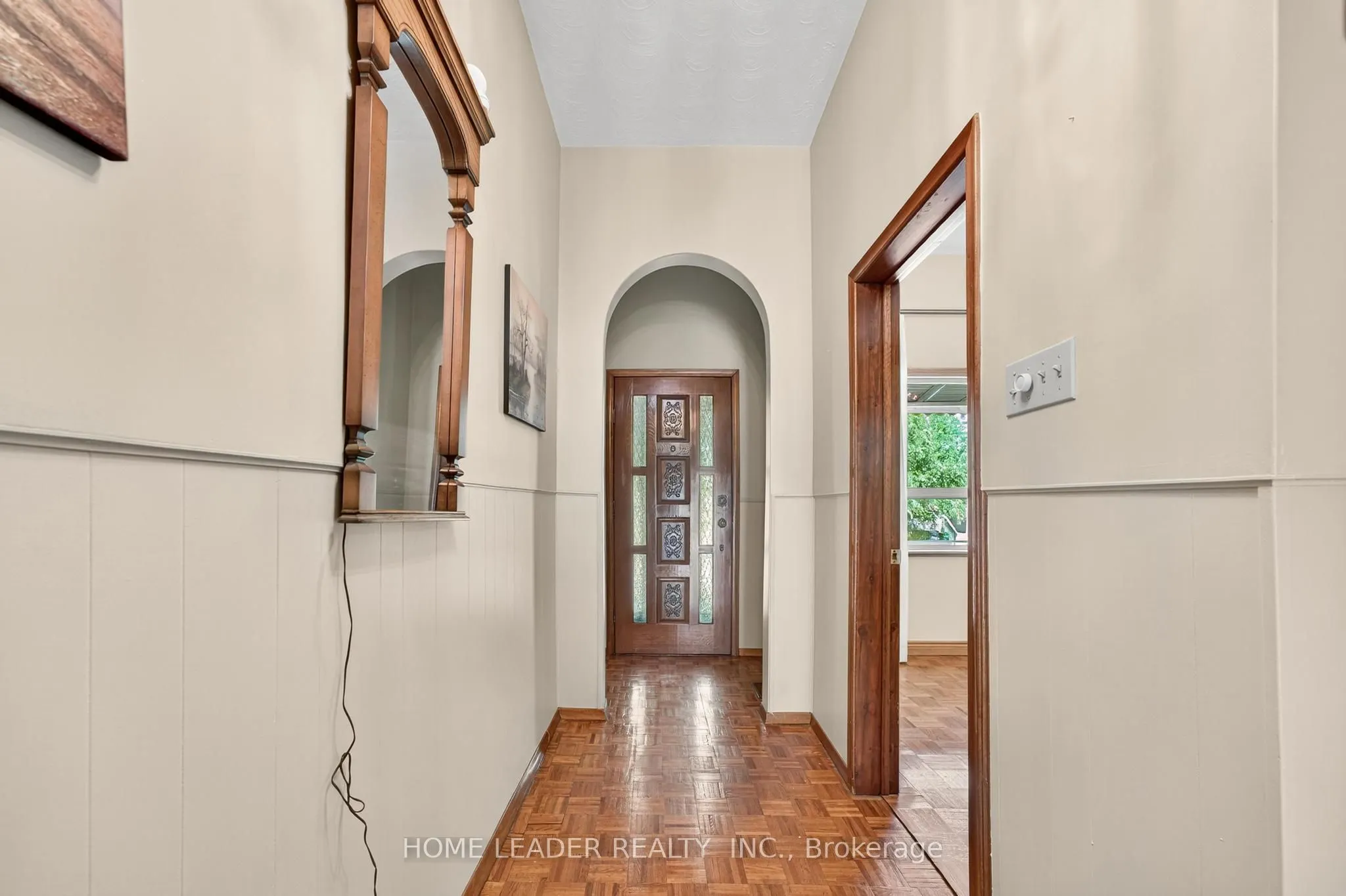 5 Lindsey Avenue