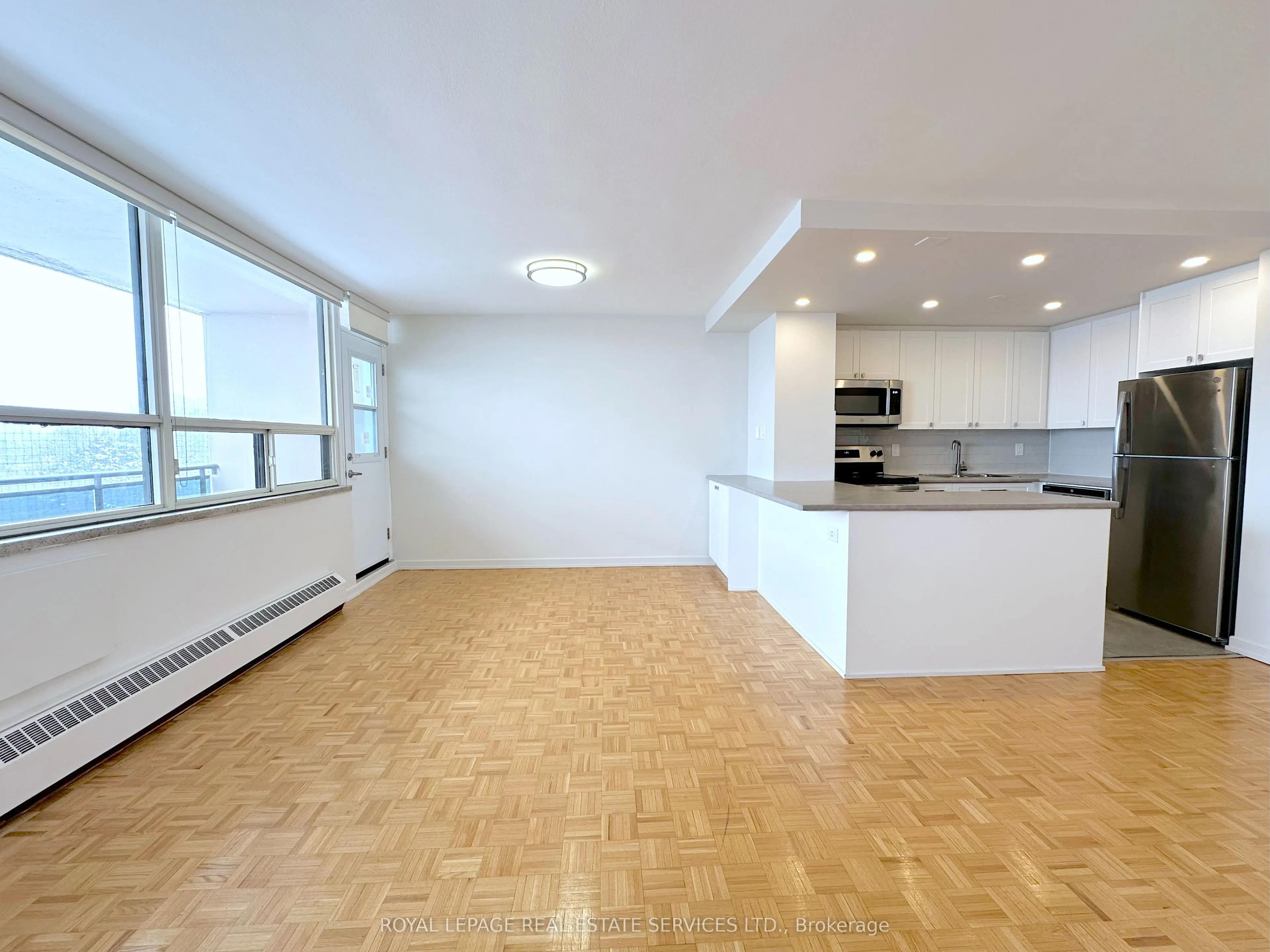 12 Rockford Road, #210