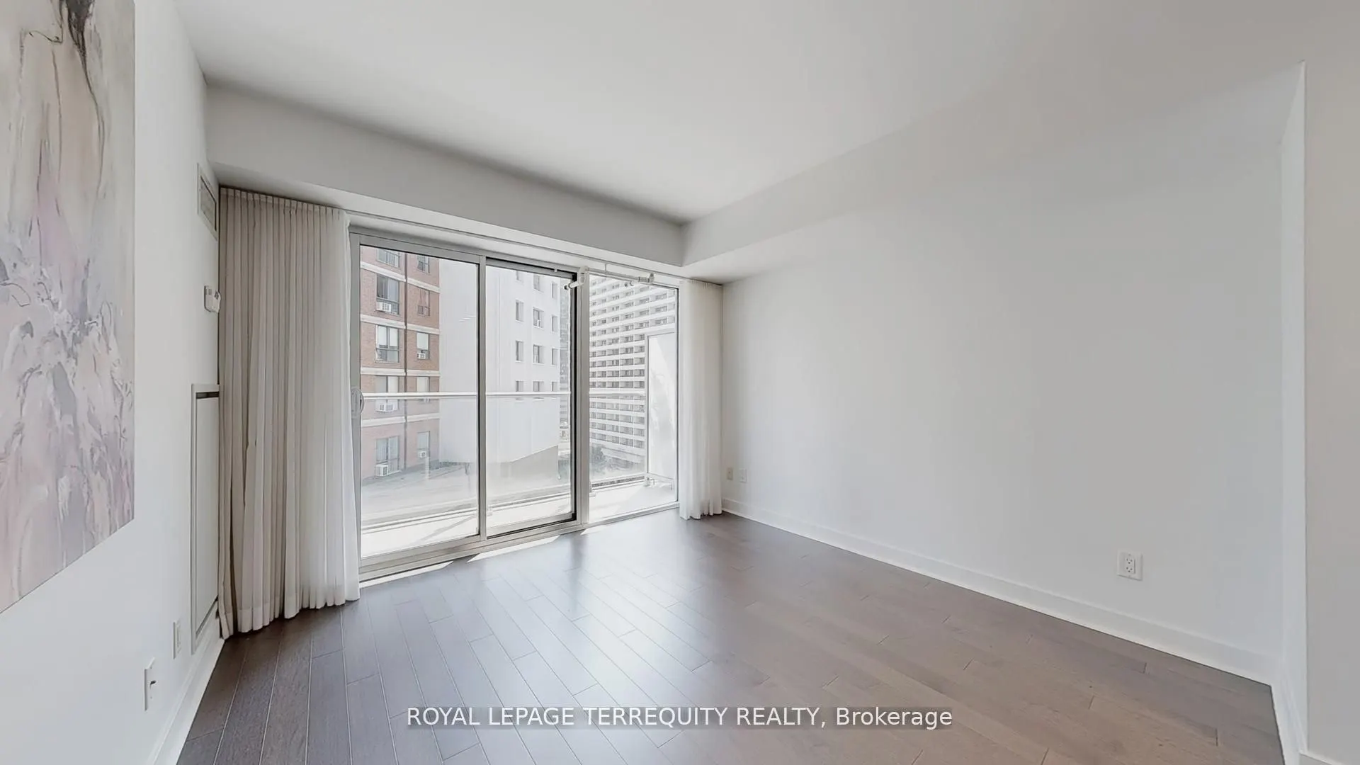 58 Orchard View Boulevard, #705