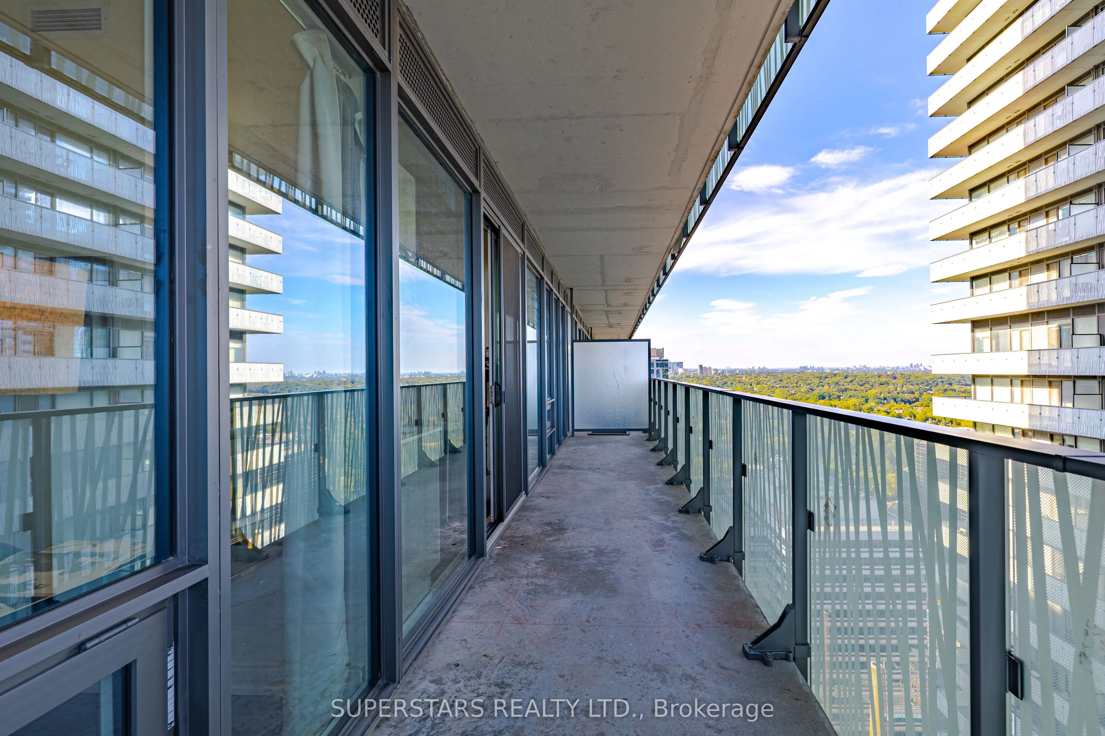 42 Charles Street E, #3001