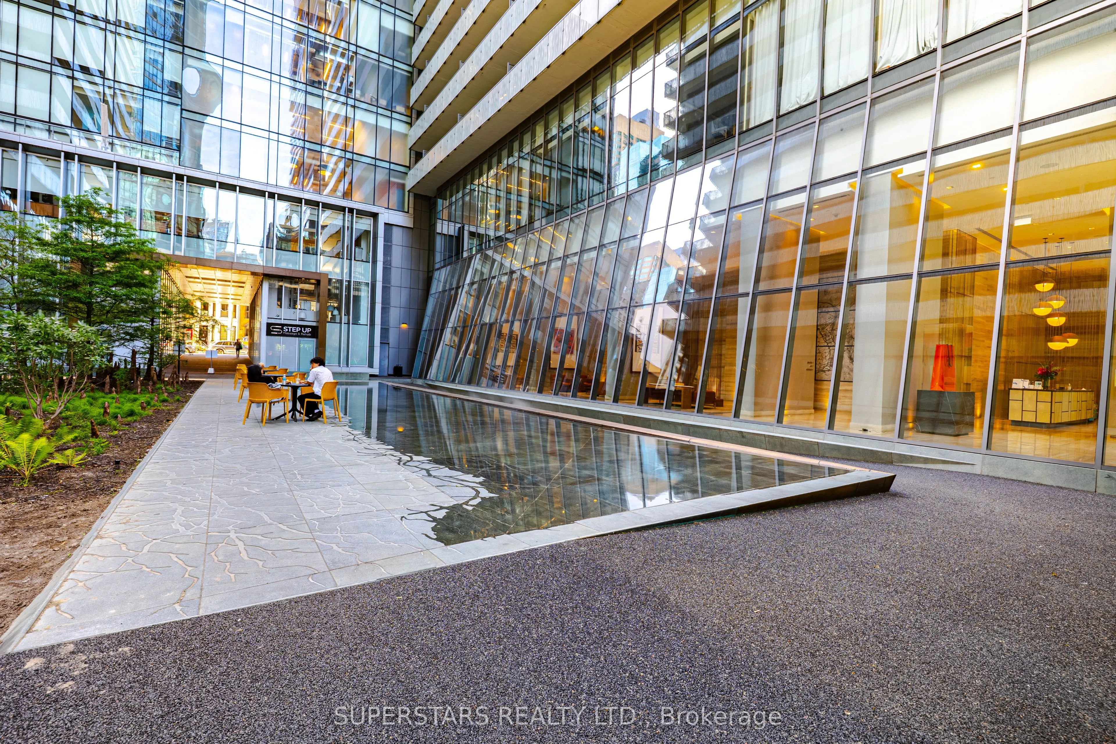 42 Charles Street E, #3001