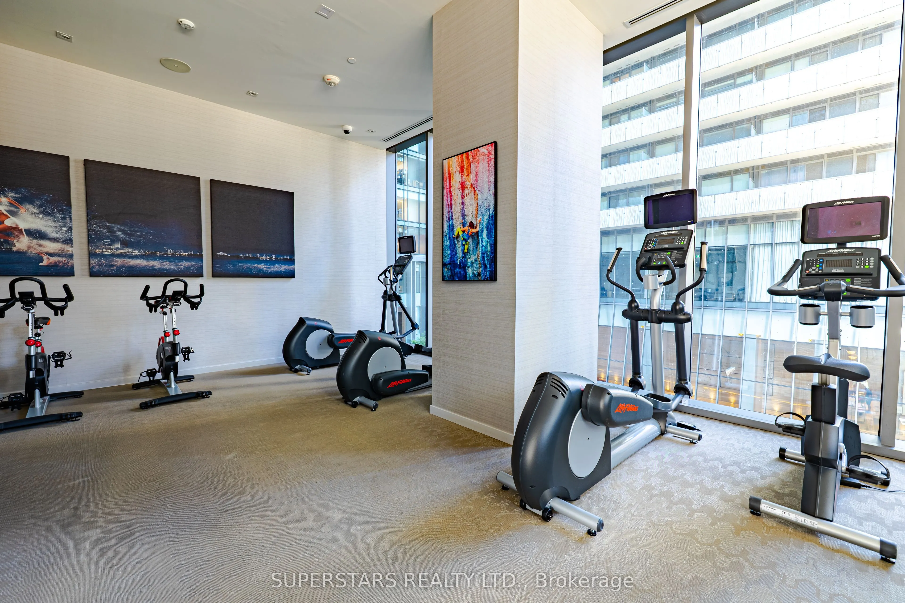42 Charles Street E, #3001