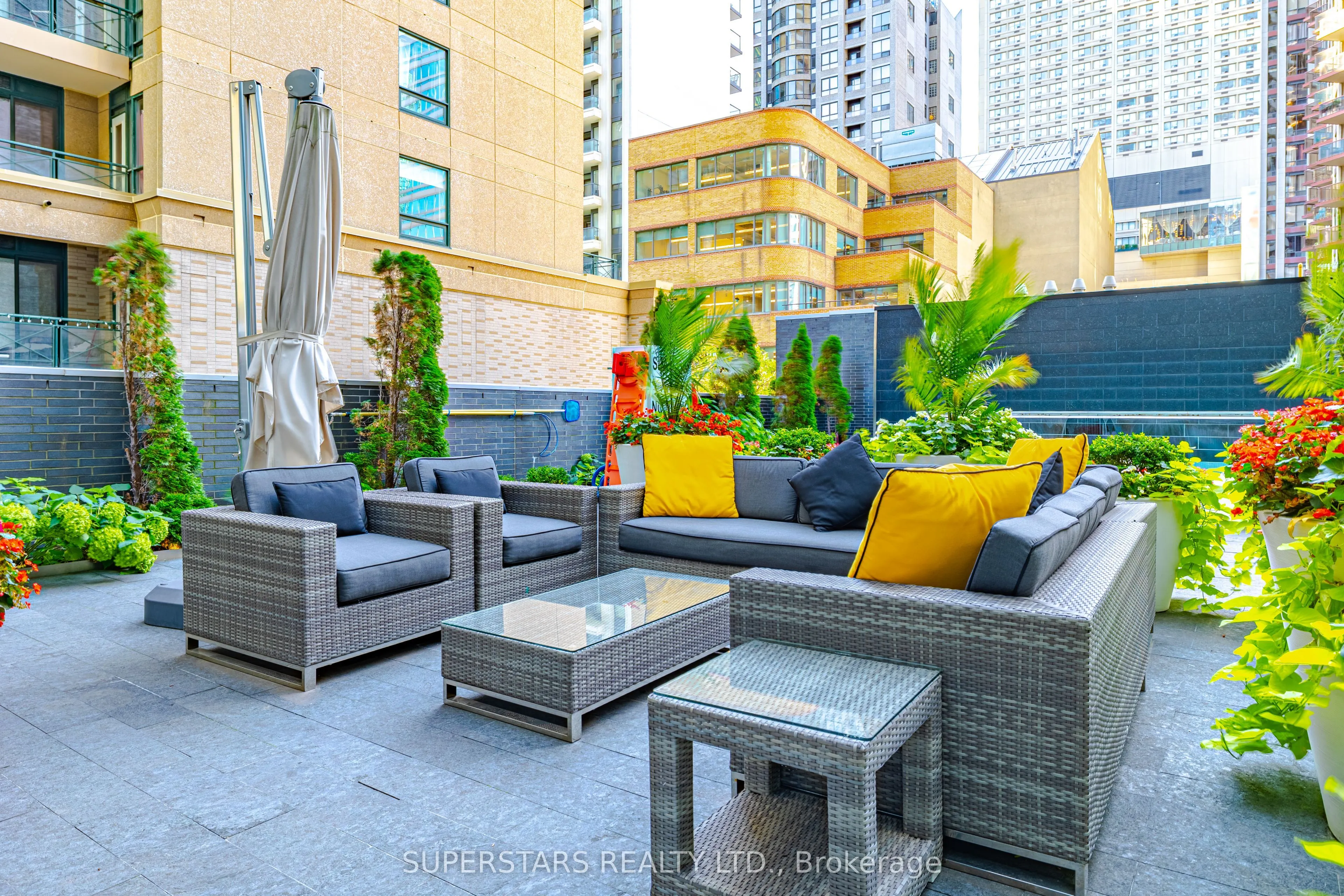 42 Charles Street E, #3001