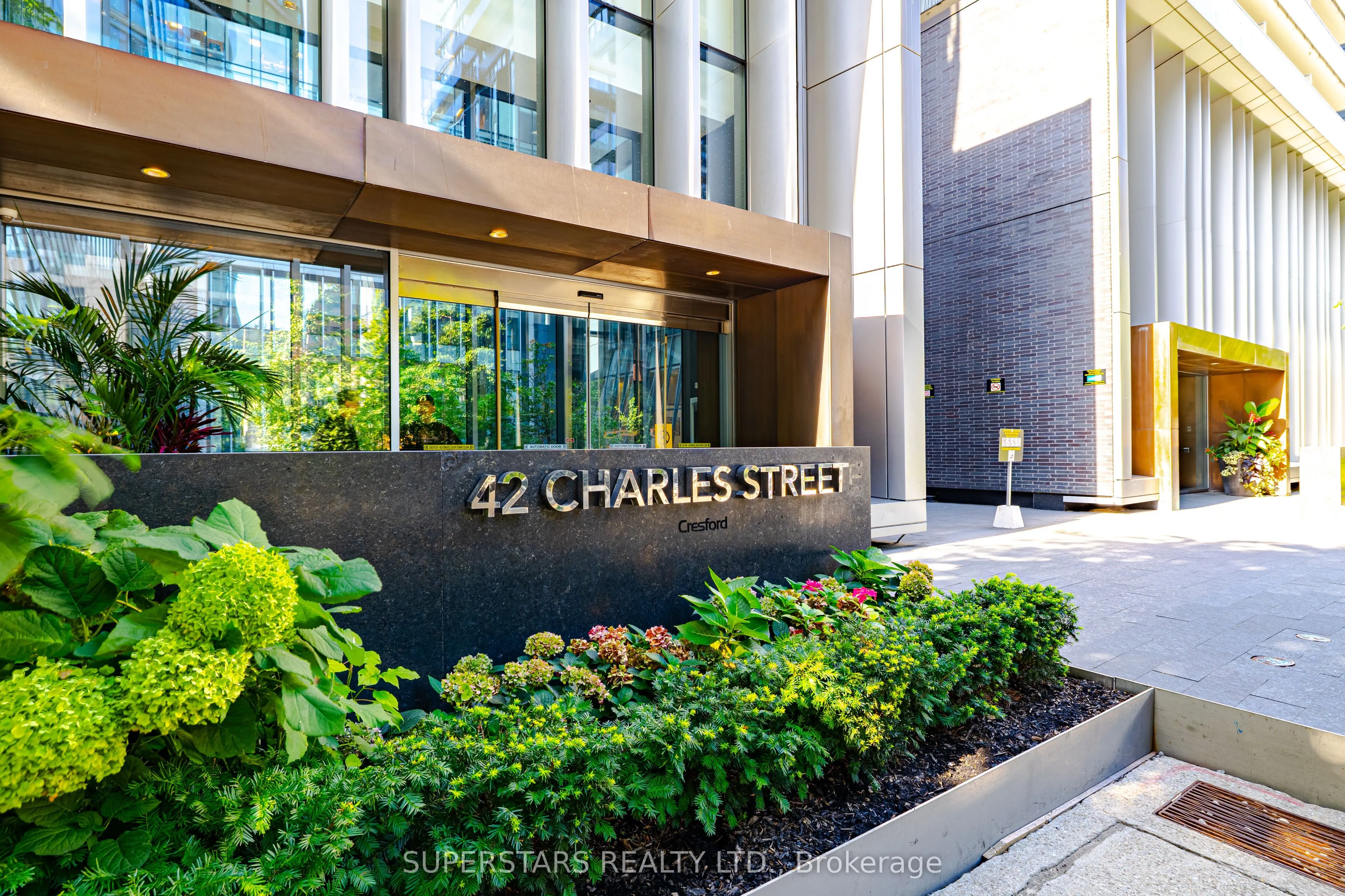 42 Charles Street E, #3001
