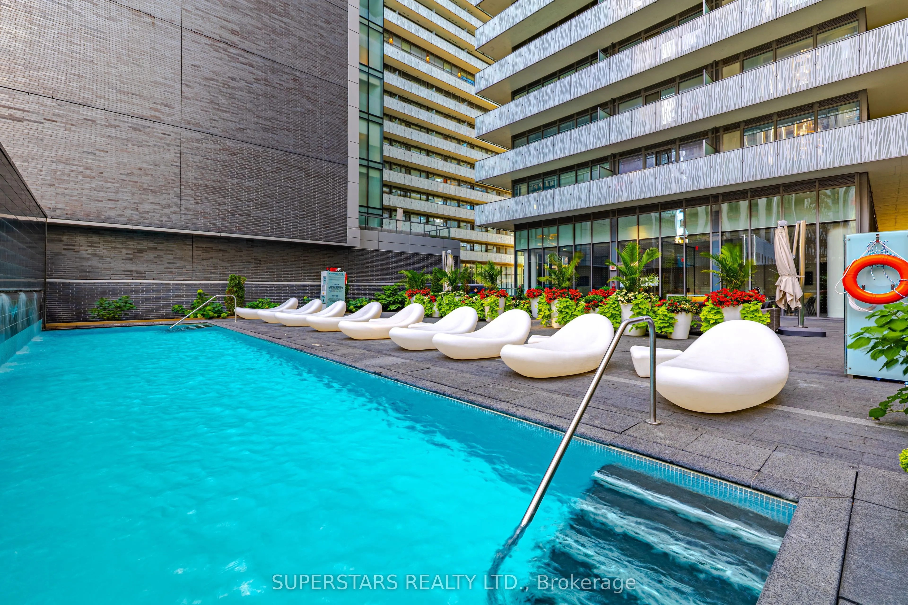 42 Charles Street E, #3001