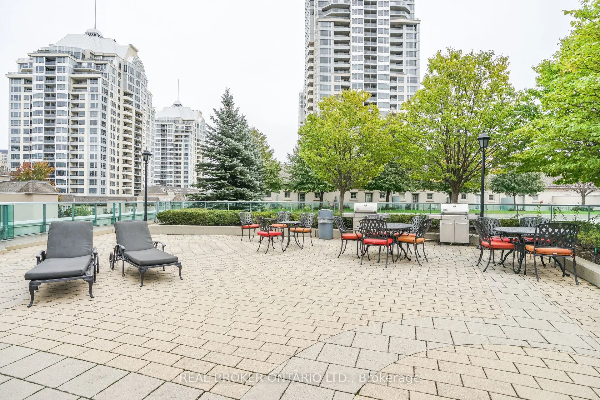 17 Barberry Place, #1109