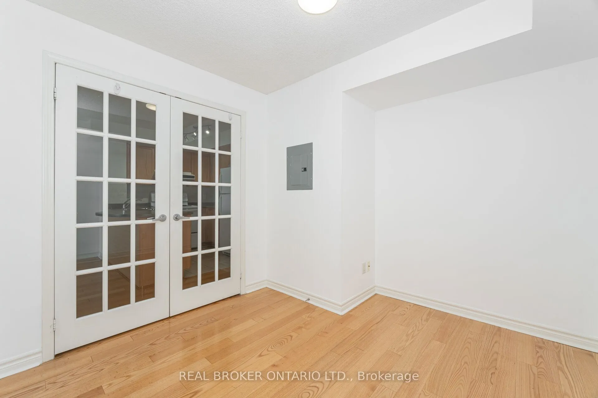 17 Barberry Place, #1109