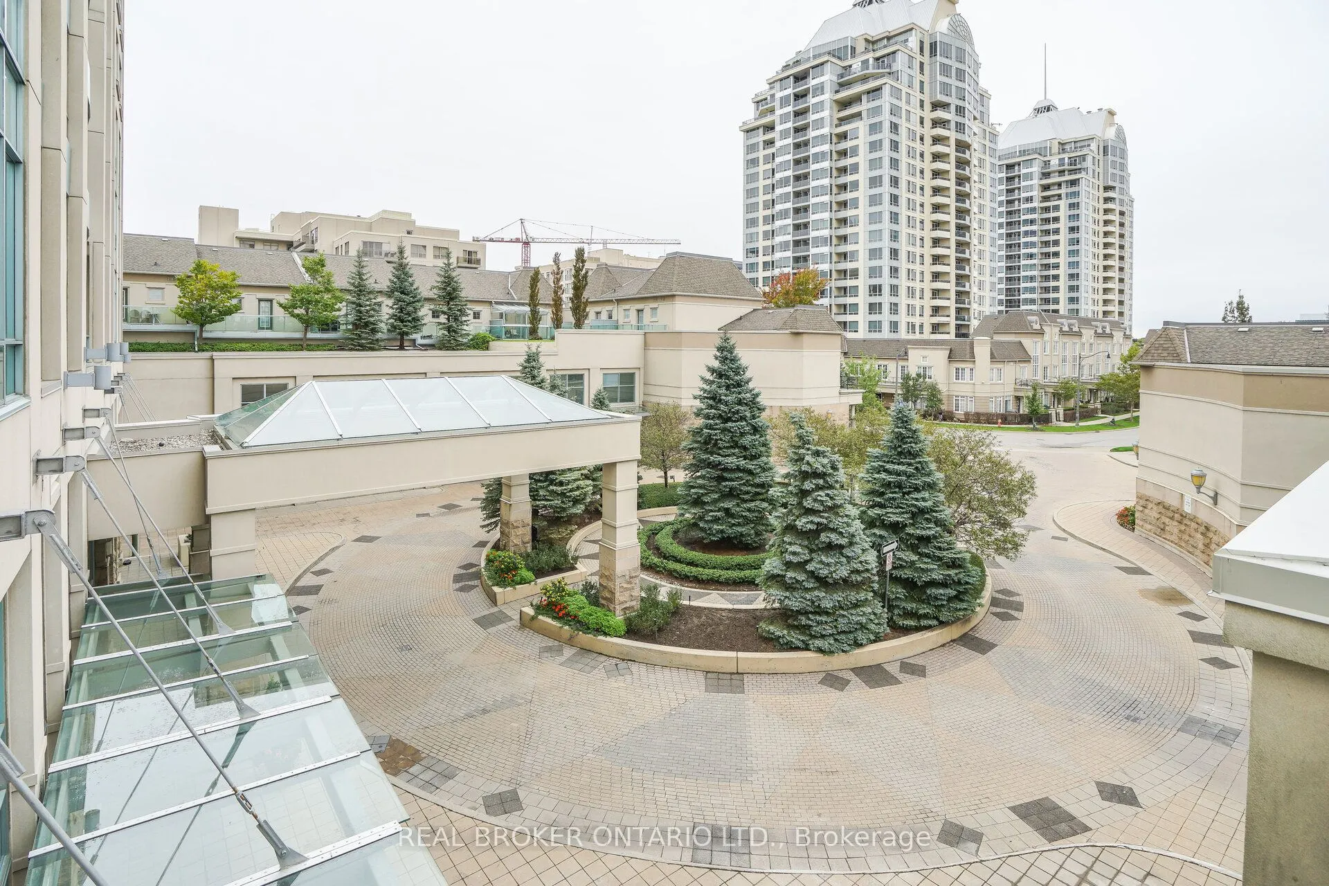 17 Barberry Place, #1109